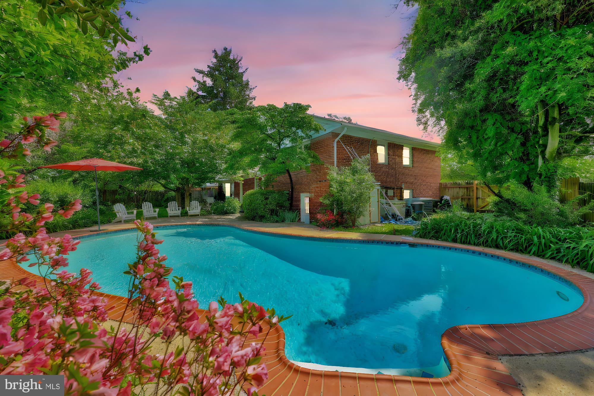 BROYHILLS MCLEAN ESTATES - Residential