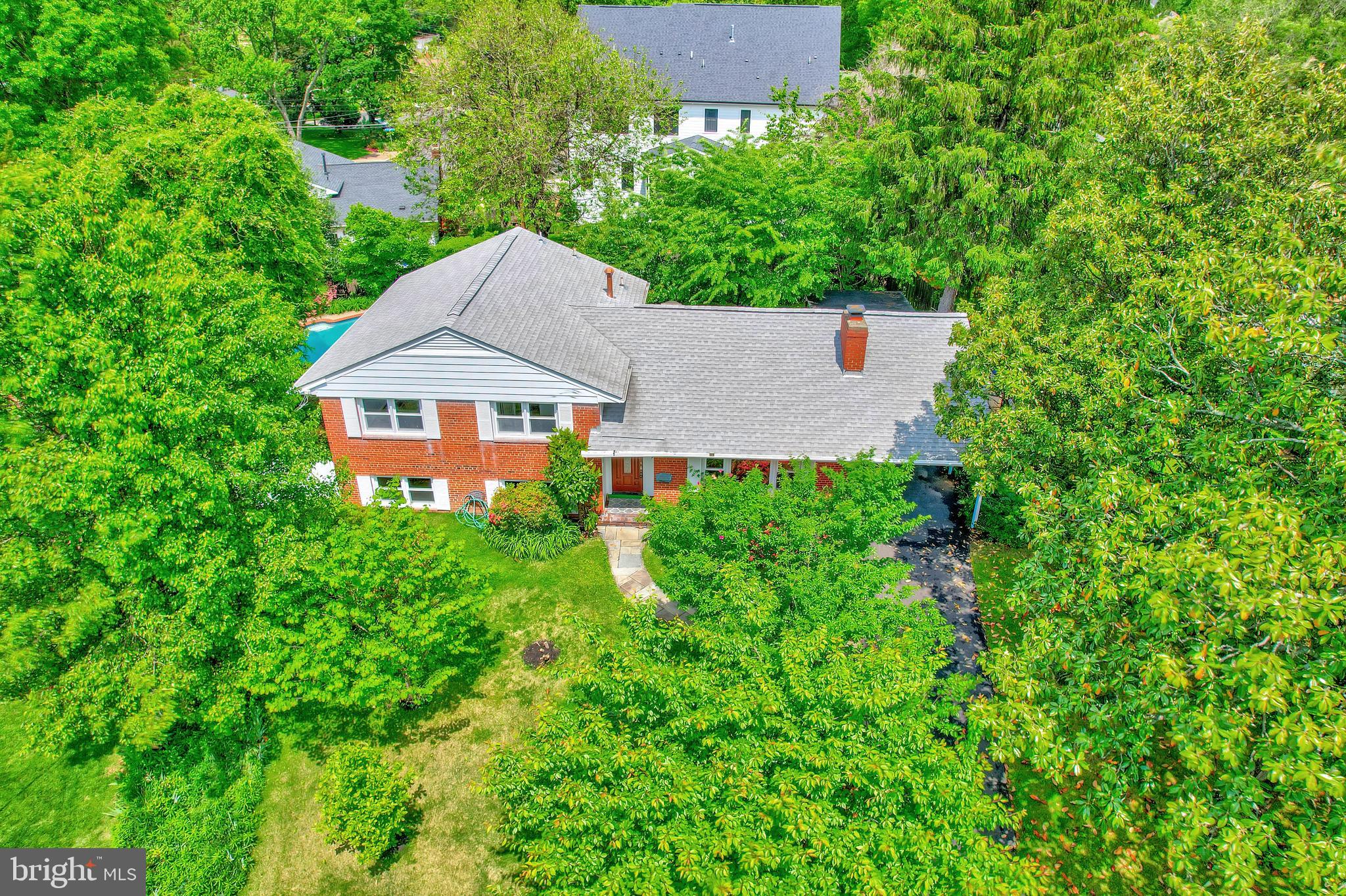 BROYHILLS MCLEAN ESTATES - Residential