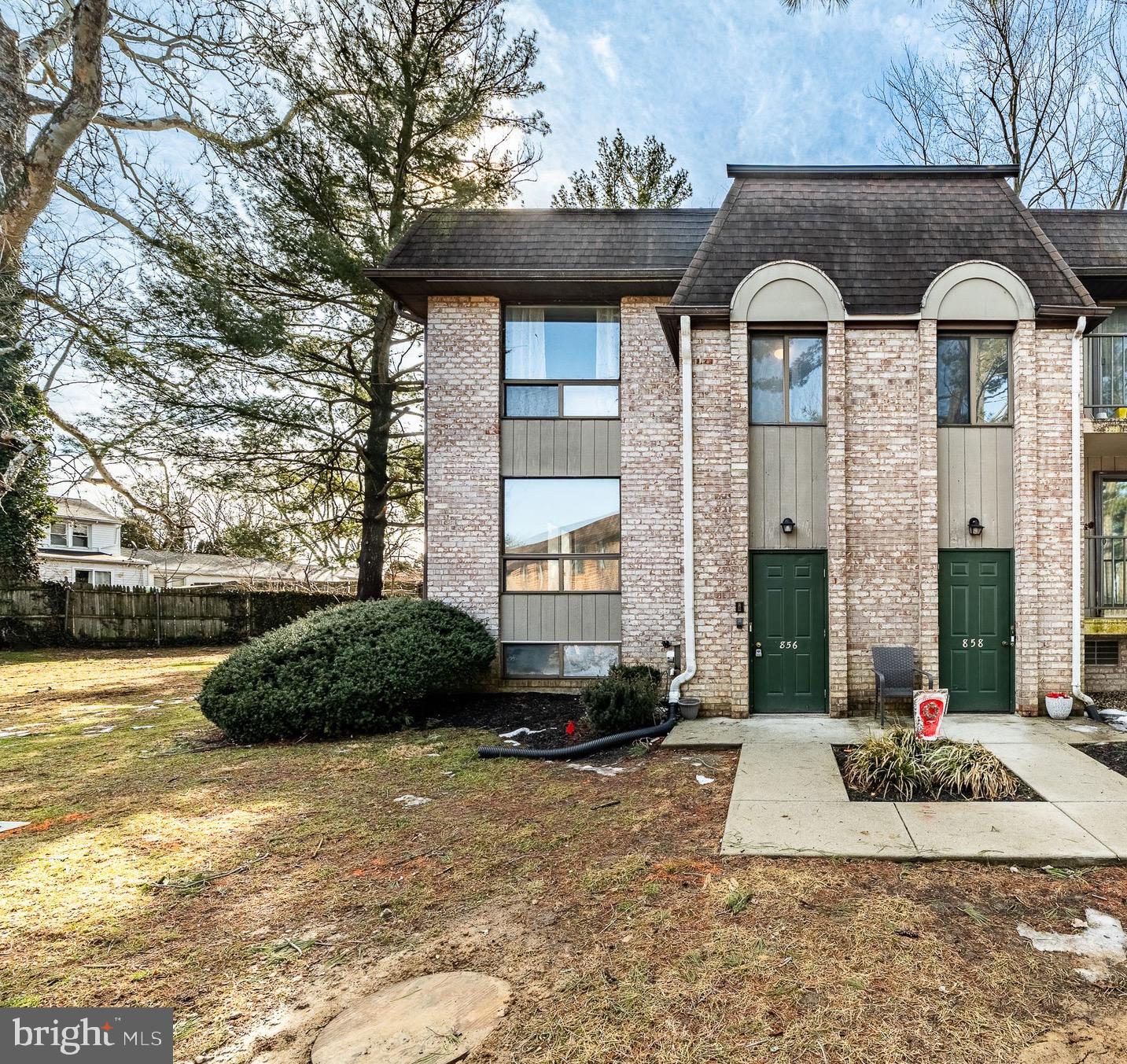 DANBURY VILLAGE - Residential