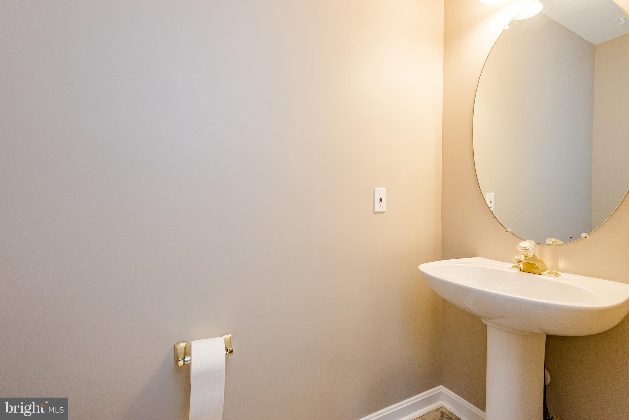 BROOKE MANOR - Residential