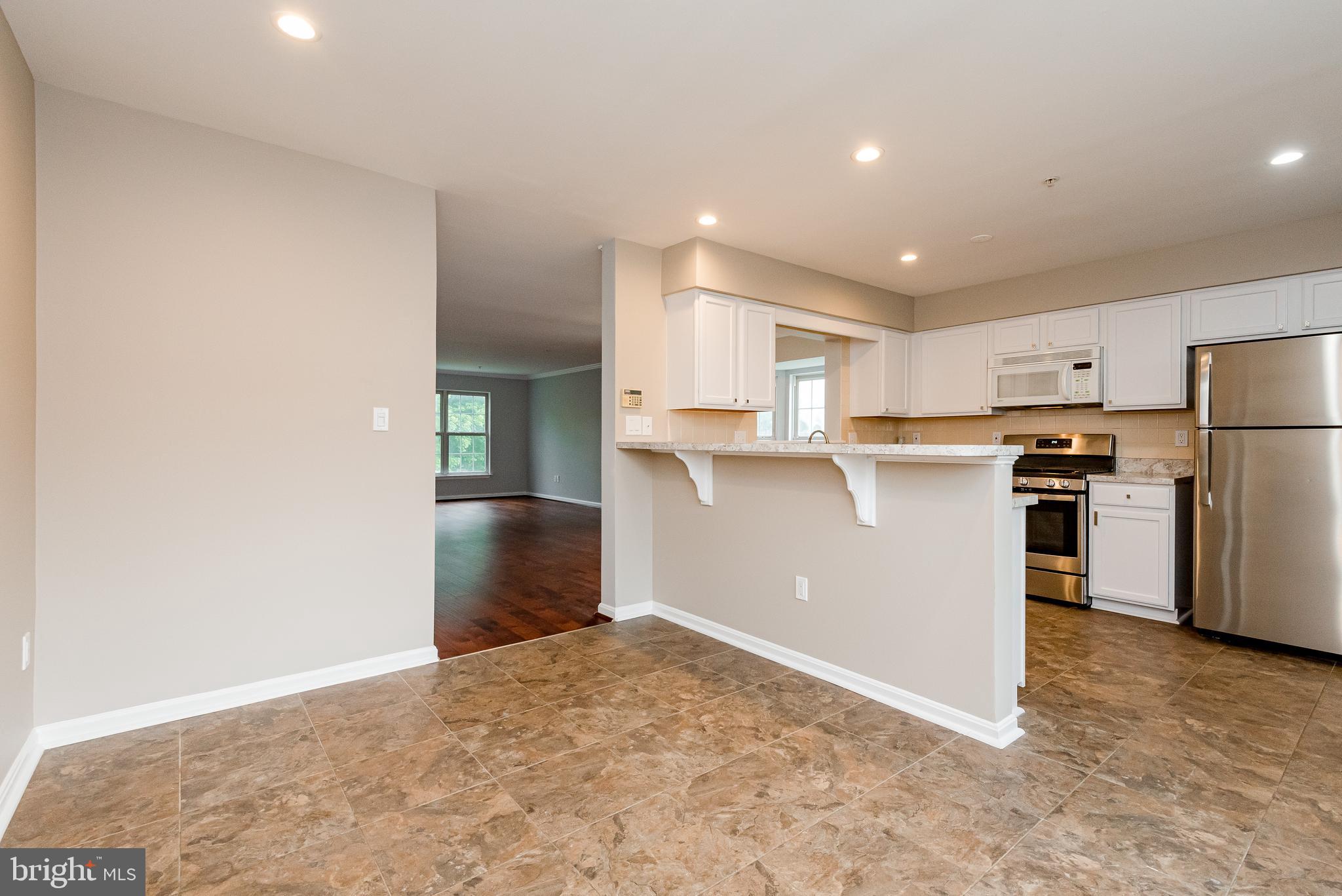 BROOKE MANOR - Residential