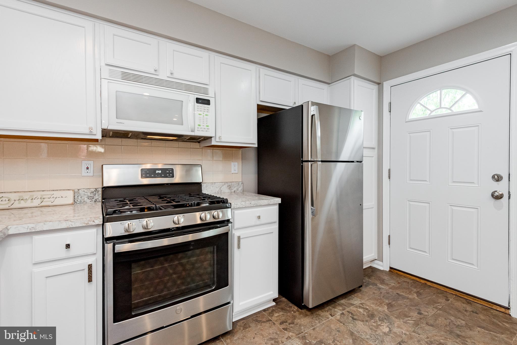 BROOKE MANOR - Residential