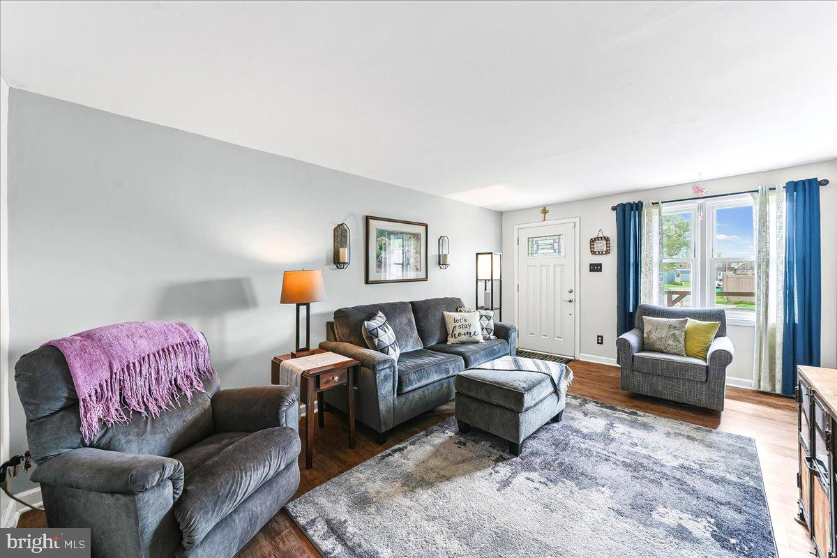 DELMAR VILLAGE - Residential