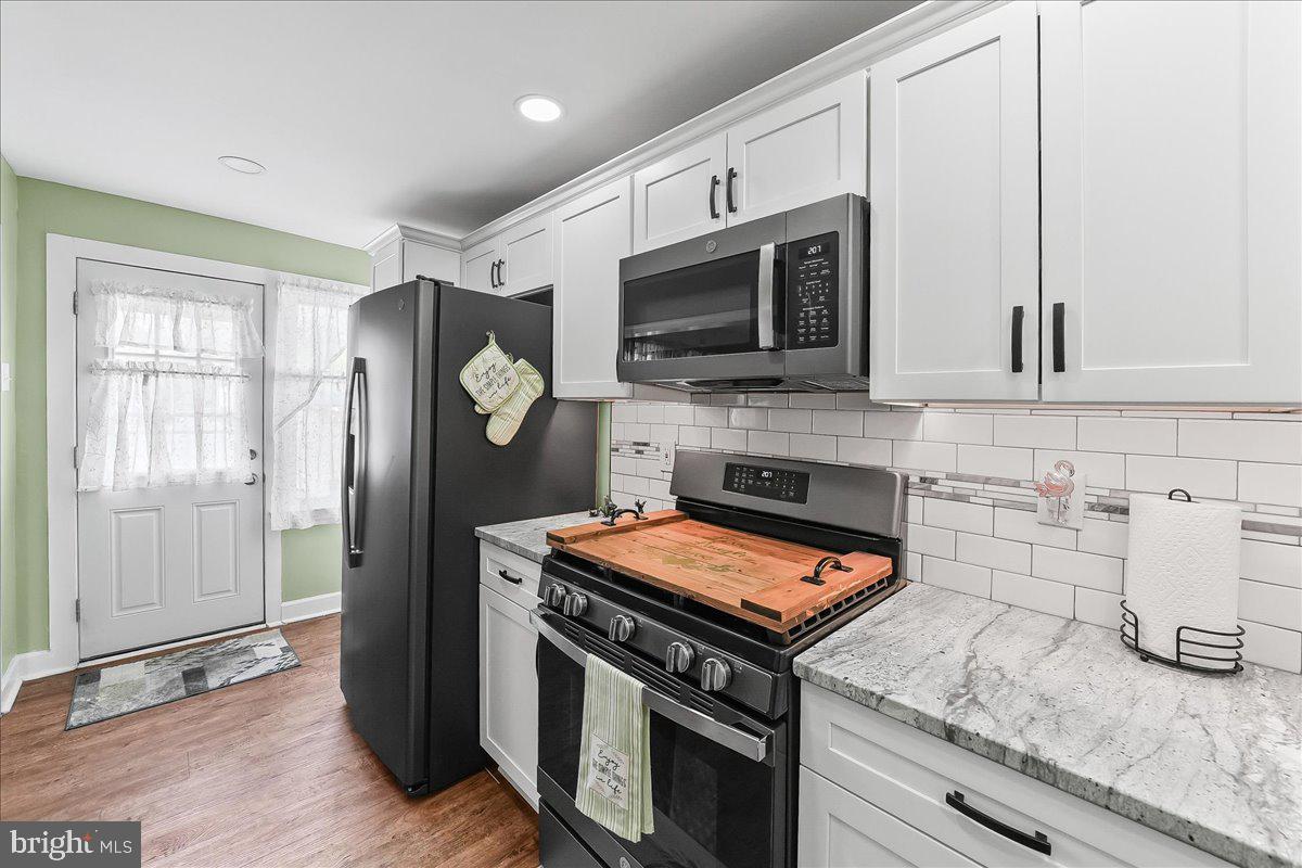 DELMAR VILLAGE - Residential