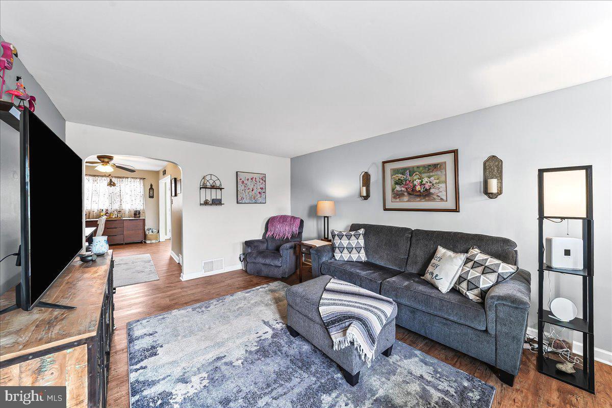 DELMAR VILLAGE - Residential