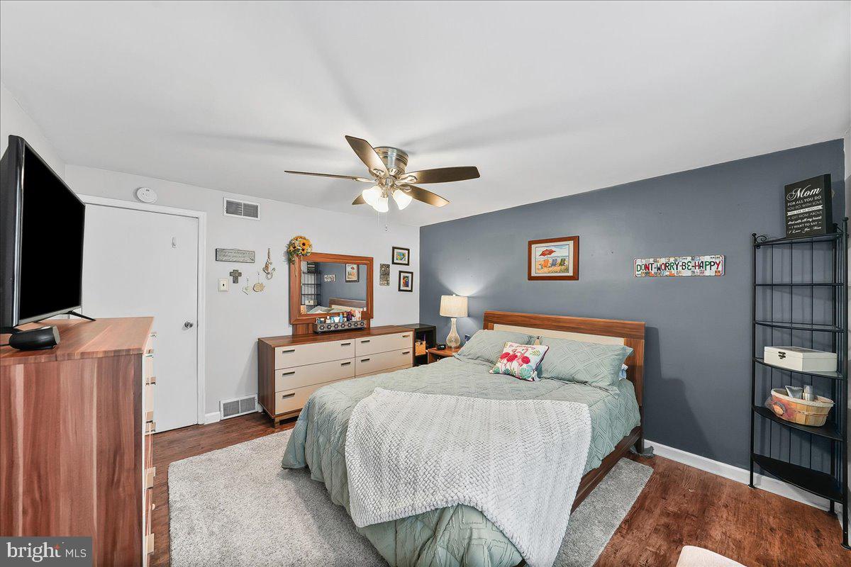 DELMAR VILLAGE - Residential