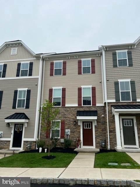 602 HOLYWELL DRIVE MALVERN PA 19355