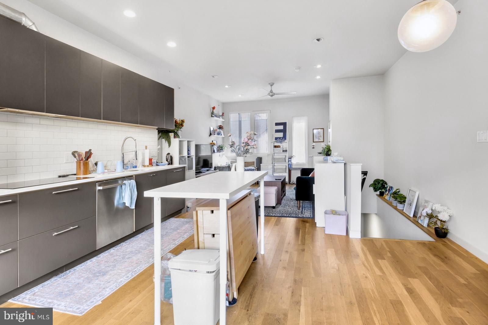 FISHTOWN - Residential Lease