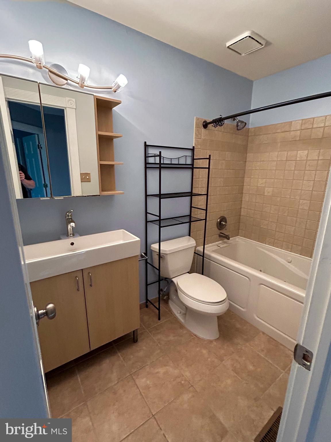 FOREST BROOKE - Residential