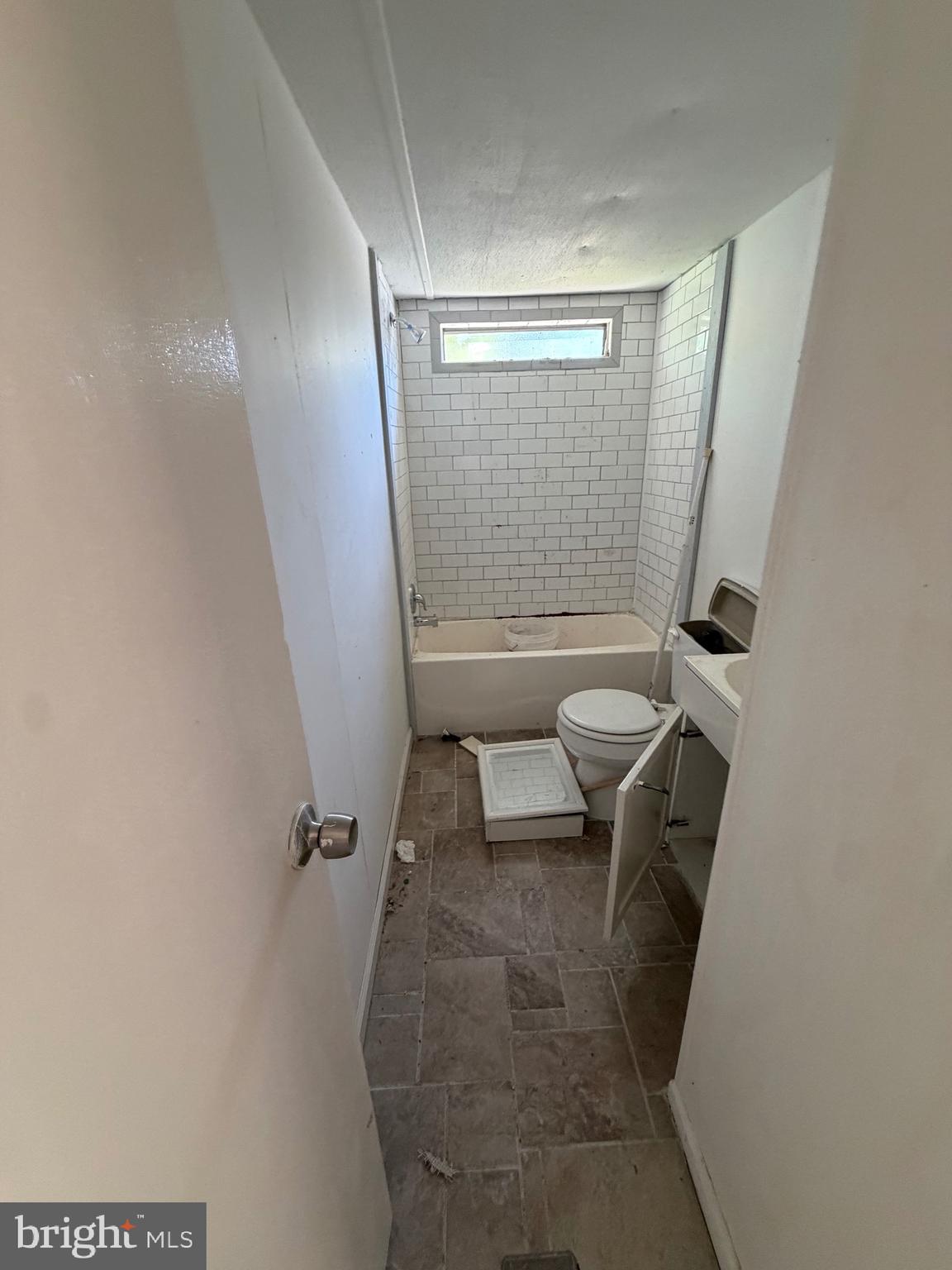 7500 WHITTIER DRIVE