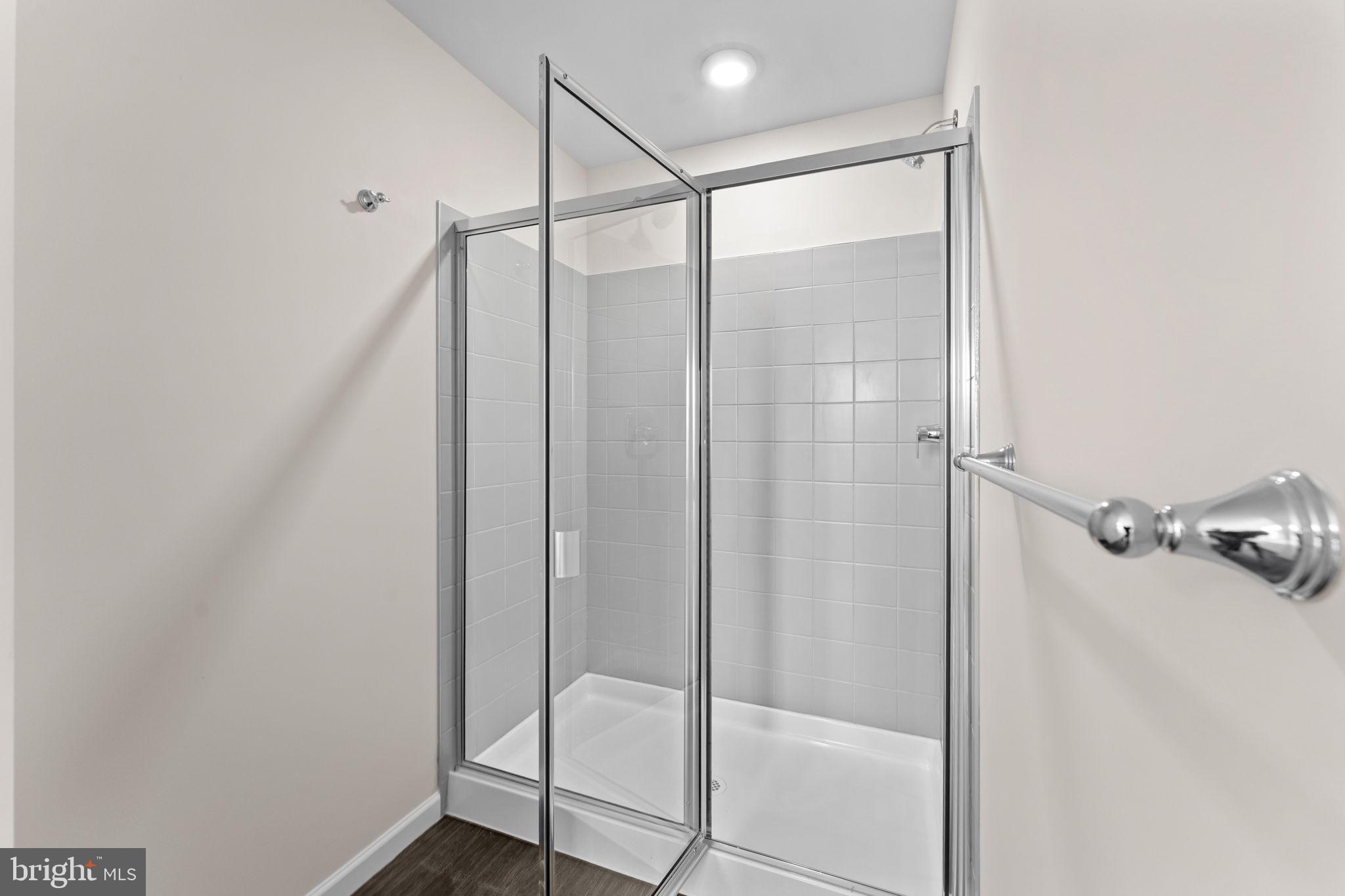 ISAAC COURT - Residential