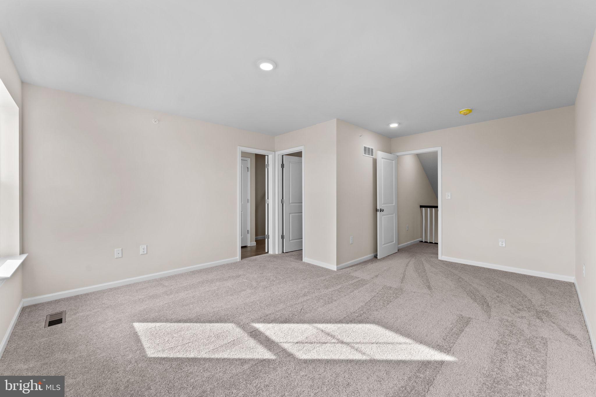 ISAAC COURT - Residential