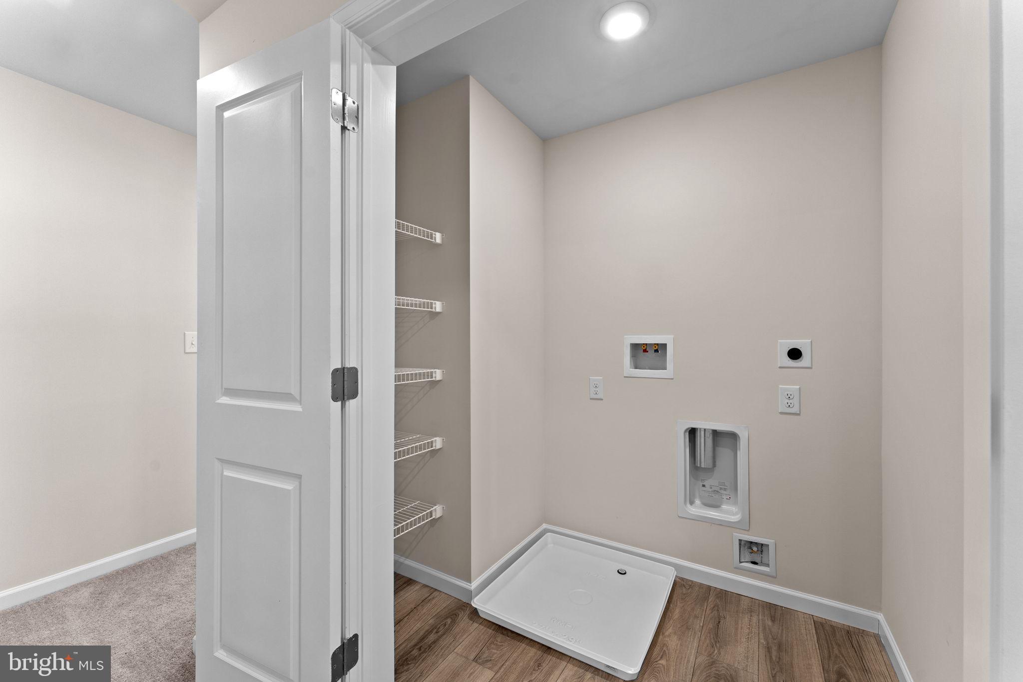 ISAAC COURT - Residential