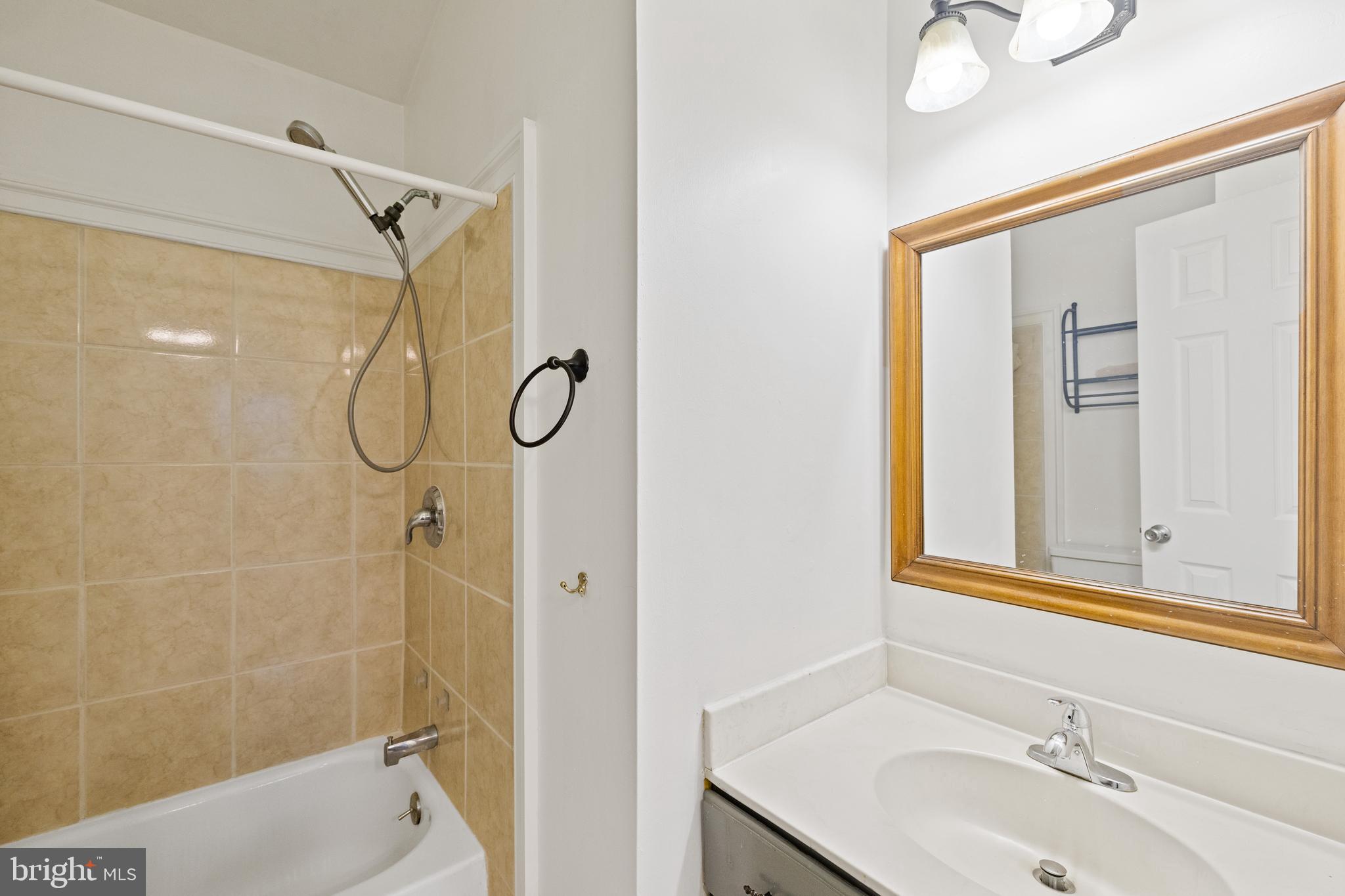 SALEMS GRANT - Residential