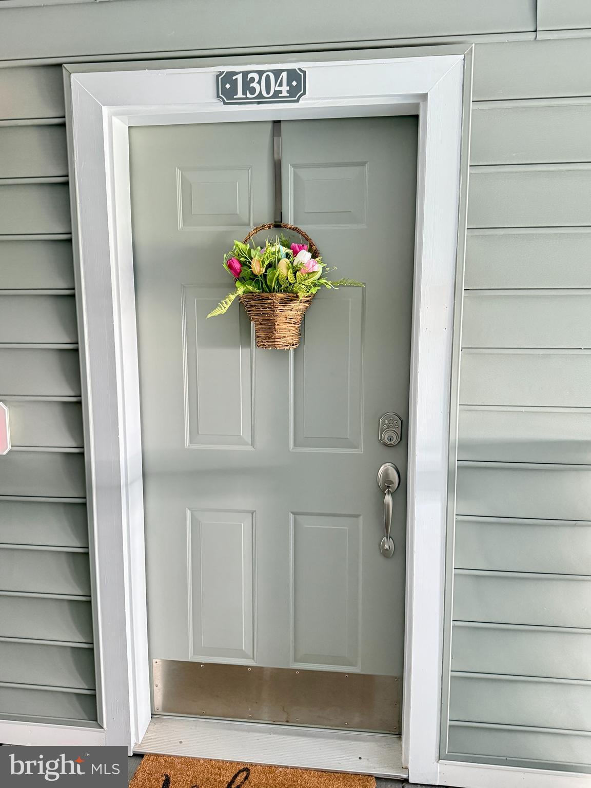 FOXWELL CONDOMINIUMS - Residential Lease