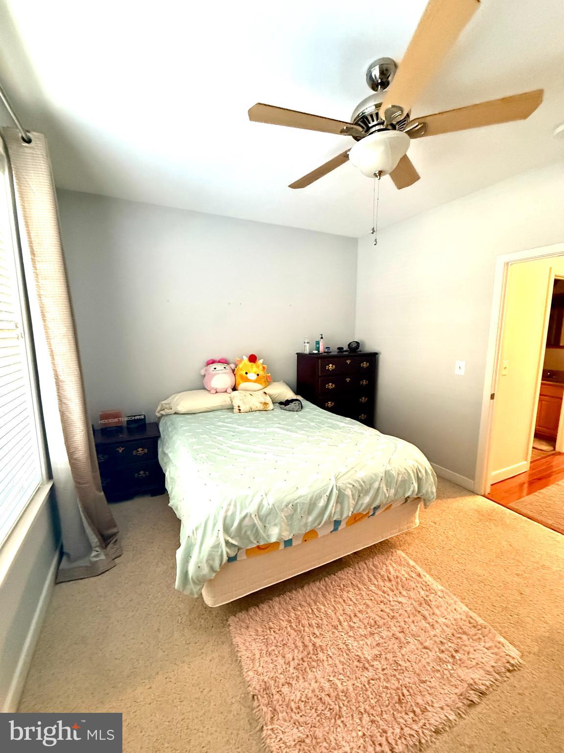 FOXWELL CONDOMINIUMS - Residential Lease