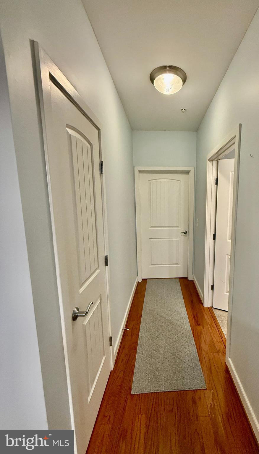 FOXWELL CONDOMINIUMS - Residential Lease