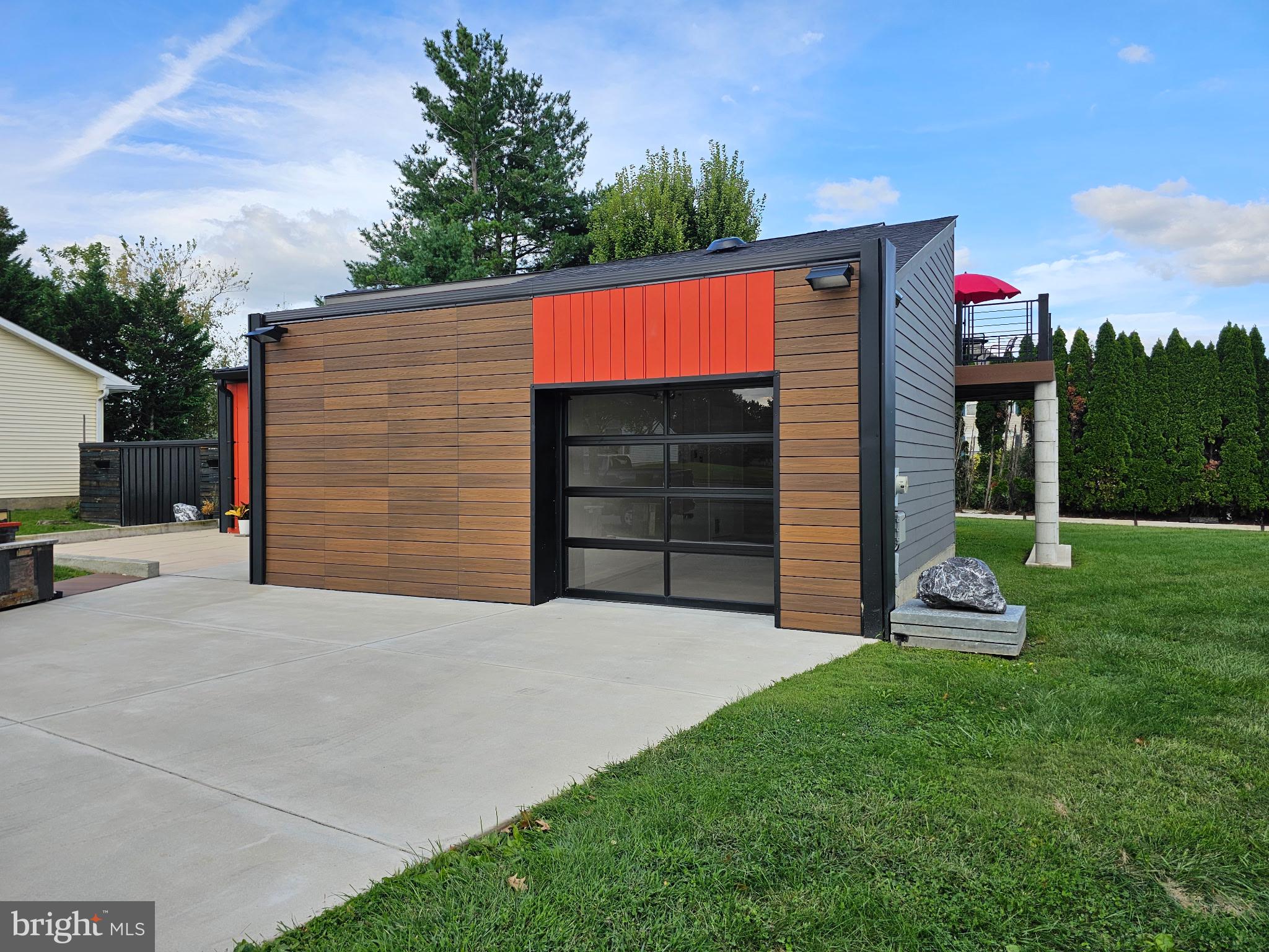 13 FERRIS COURT