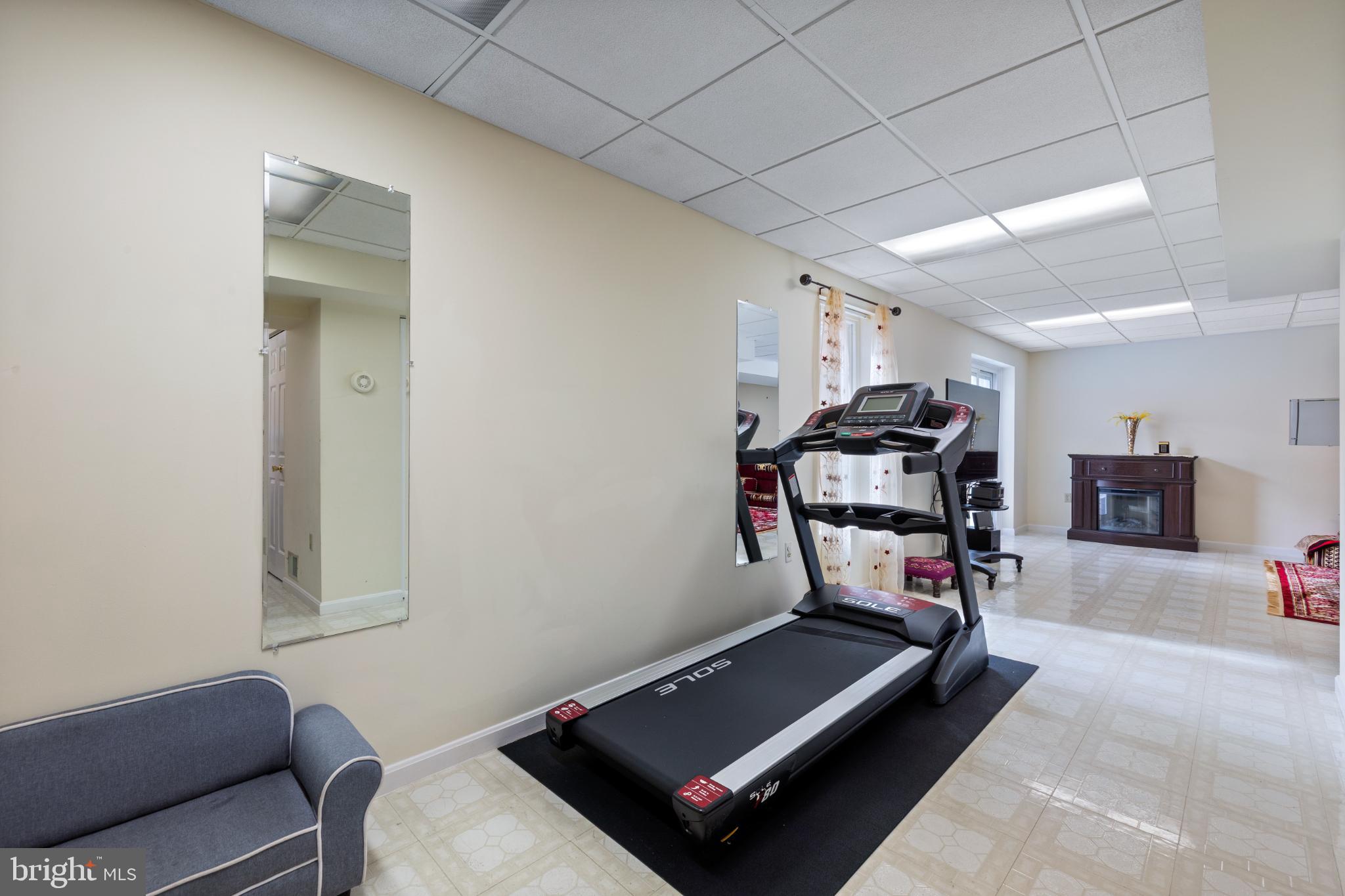 POTOMAC CHASE - Residential Lease