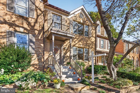 Photo of 12496 Sweet Leaf Terrace, FAIRFAX, VA 22033 (MLS # VAFX2348058)