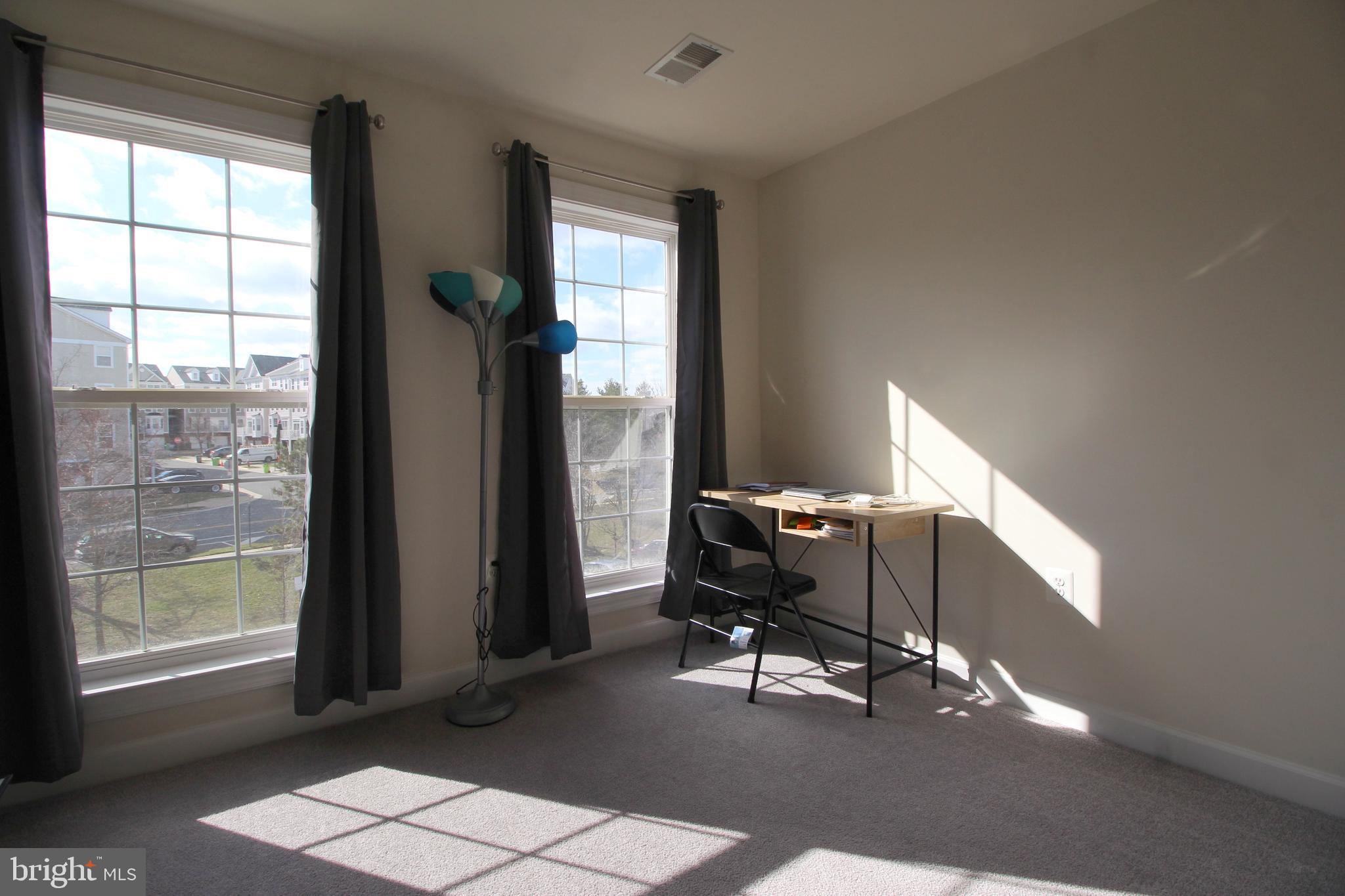 COPPERMINE CROSSING - Residential Lease