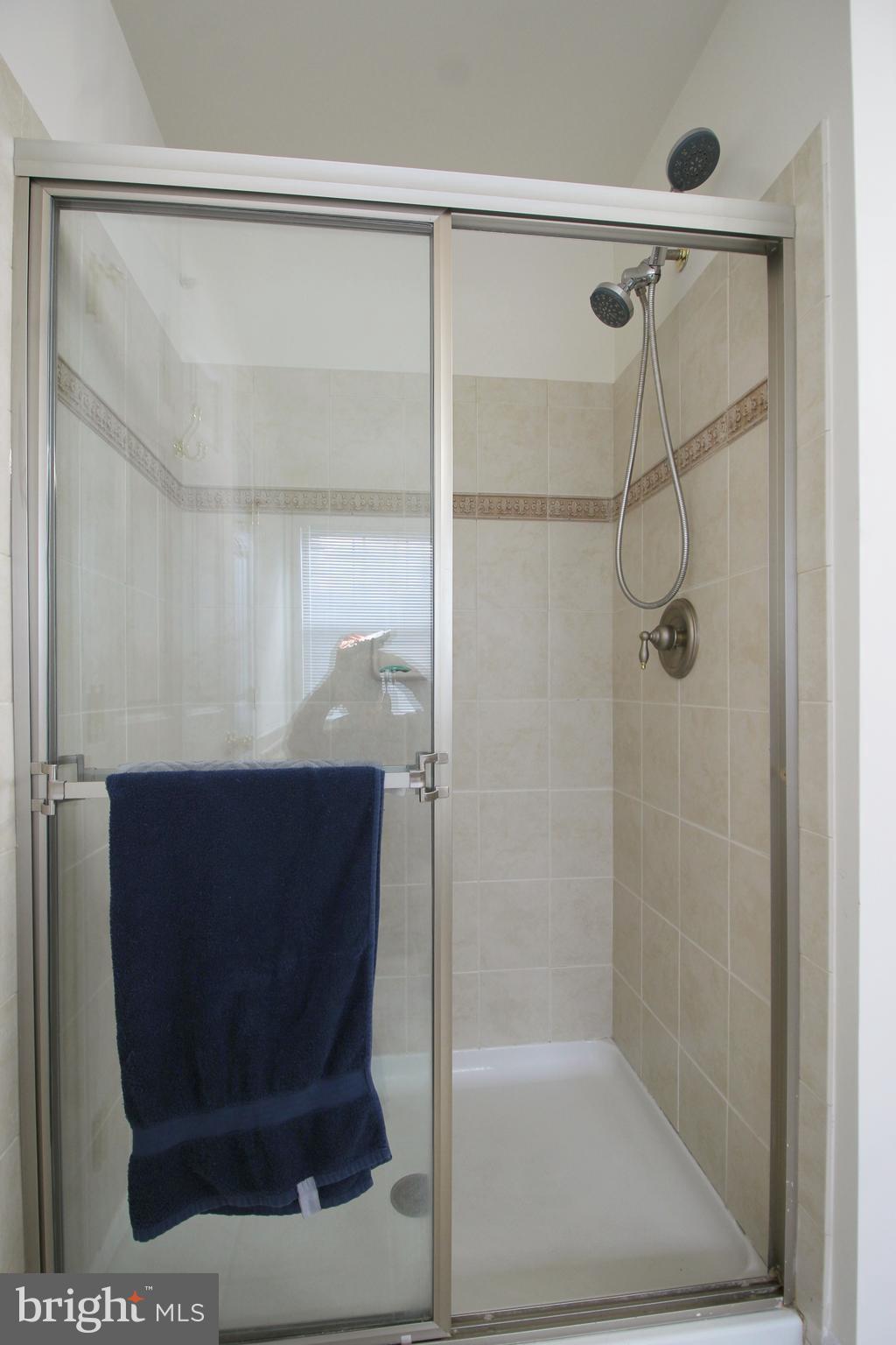 COPPERMINE CROSSING - Residential Lease