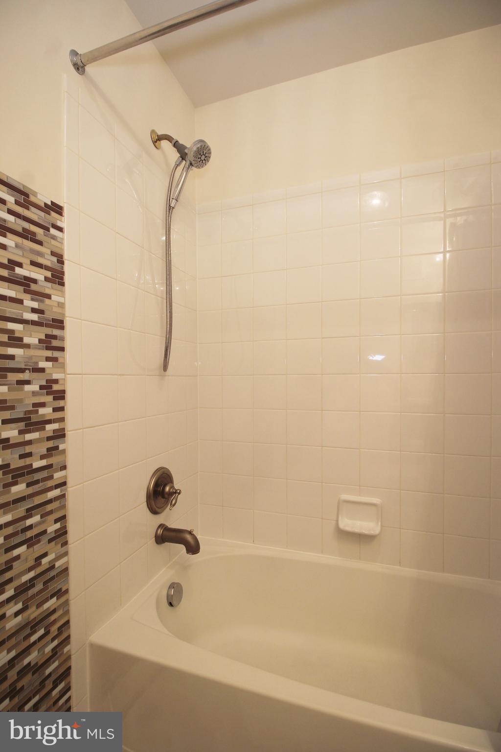 COPPERMINE CROSSING - Residential Lease