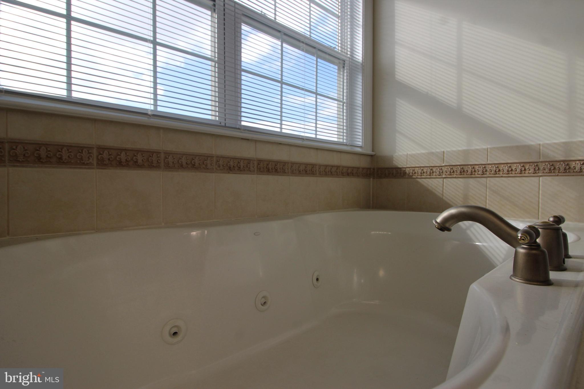 COPPERMINE CROSSING - Residential Lease