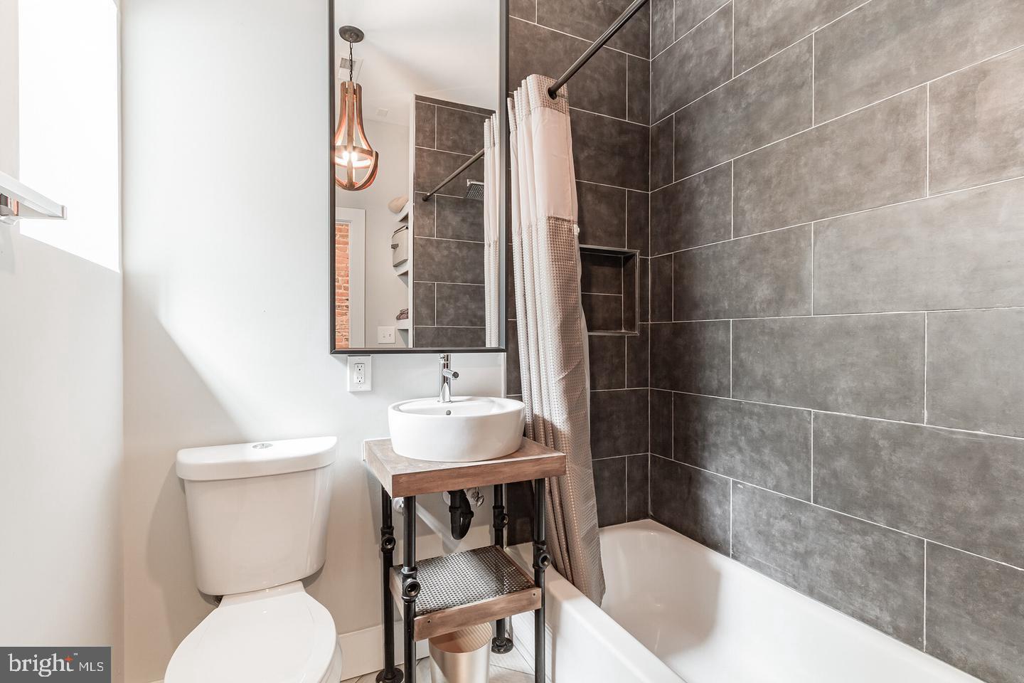 GRAYS FERRY - Residential