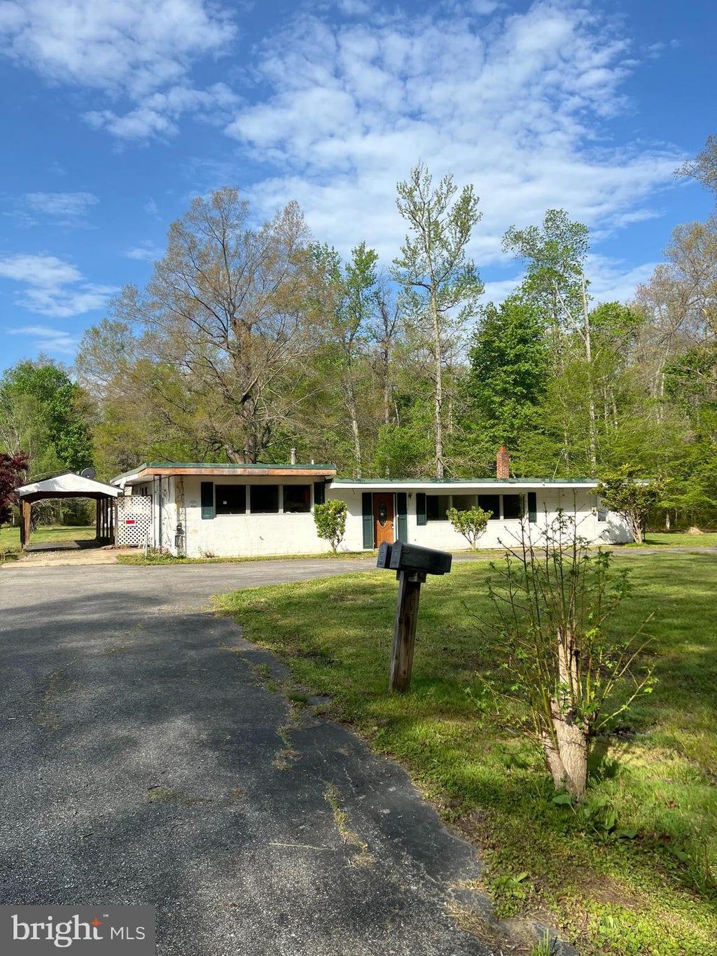 Photo of 6705 Bumpy Oak Road, LA PLATA, MD 20646 (MLS # MDCH2053556)