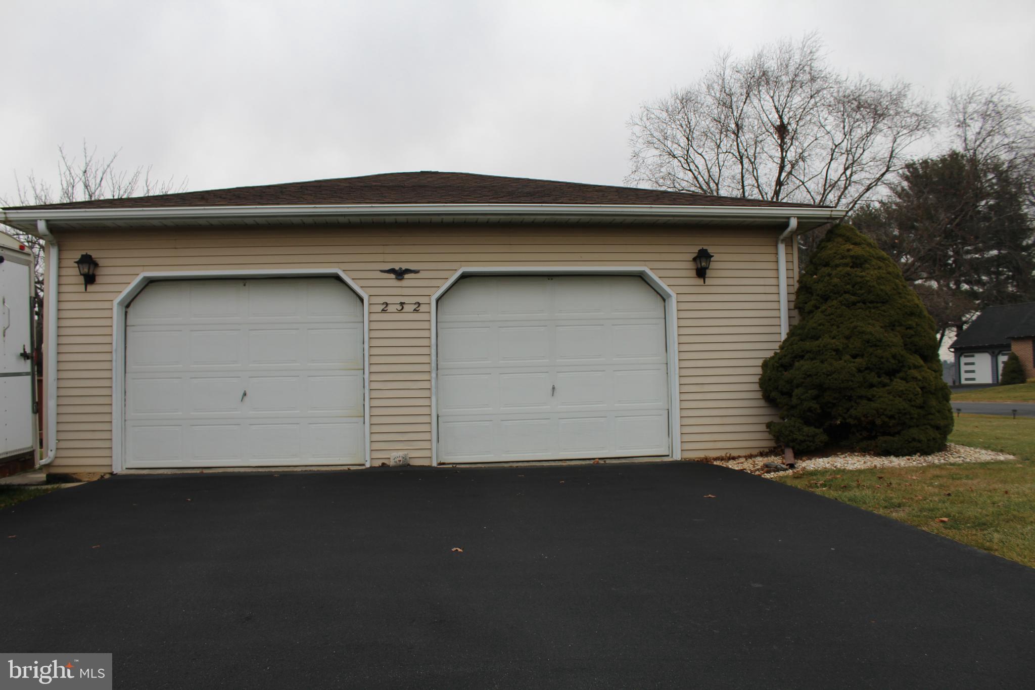 MAIDENCREEK - Residential