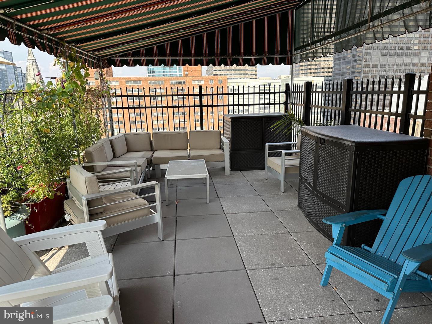 CENTER CITY - Residential