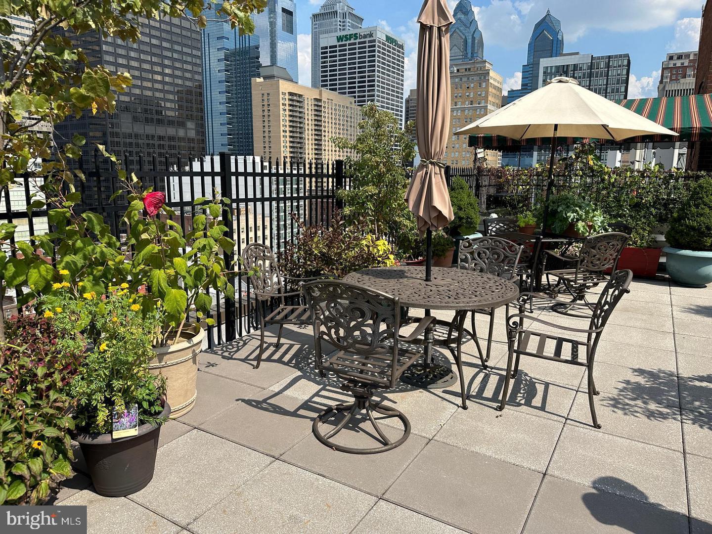 CENTER CITY - Residential