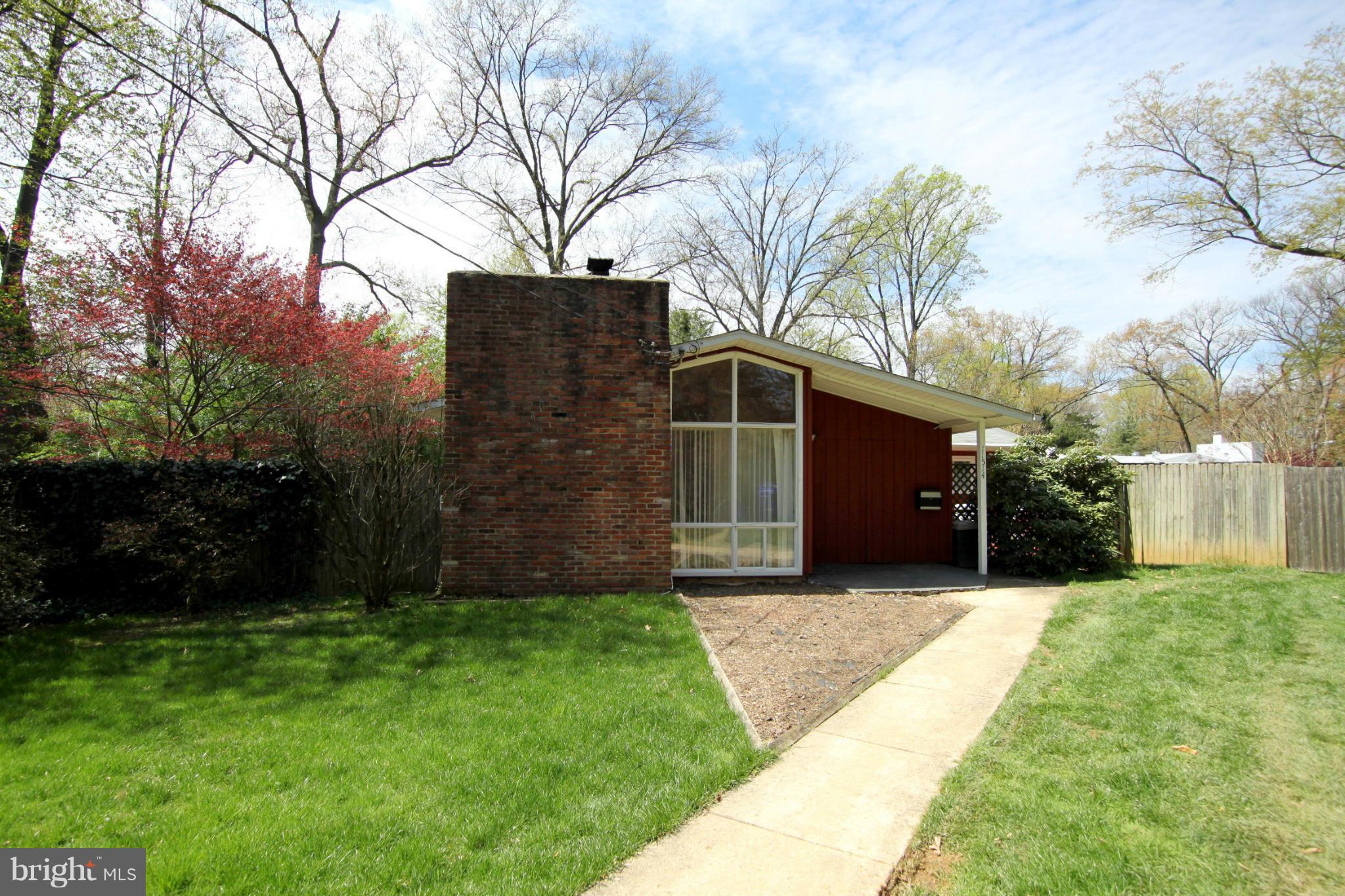 HAMMOND WOODS - Residential