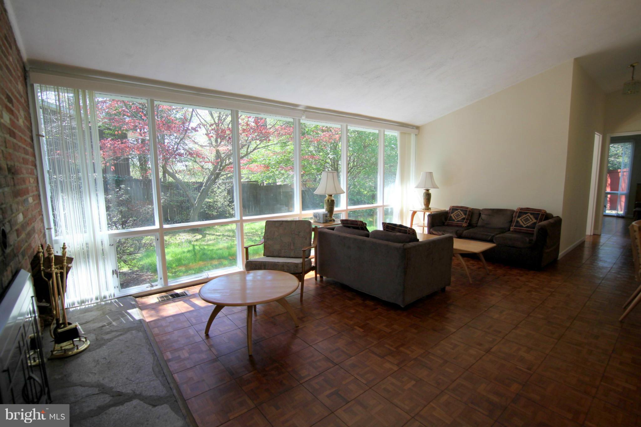 HAMMOND WOODS - Residential