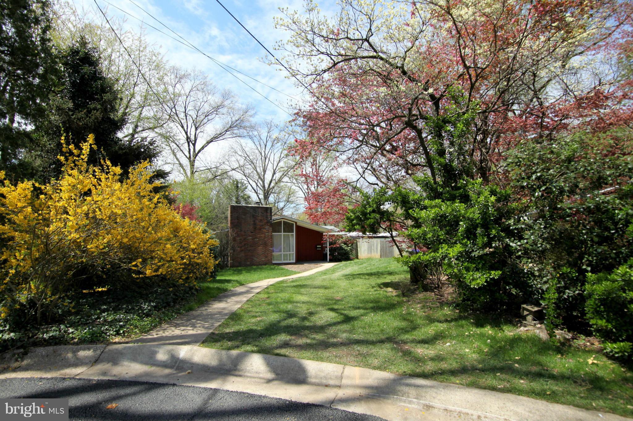 HAMMOND WOODS - Residential