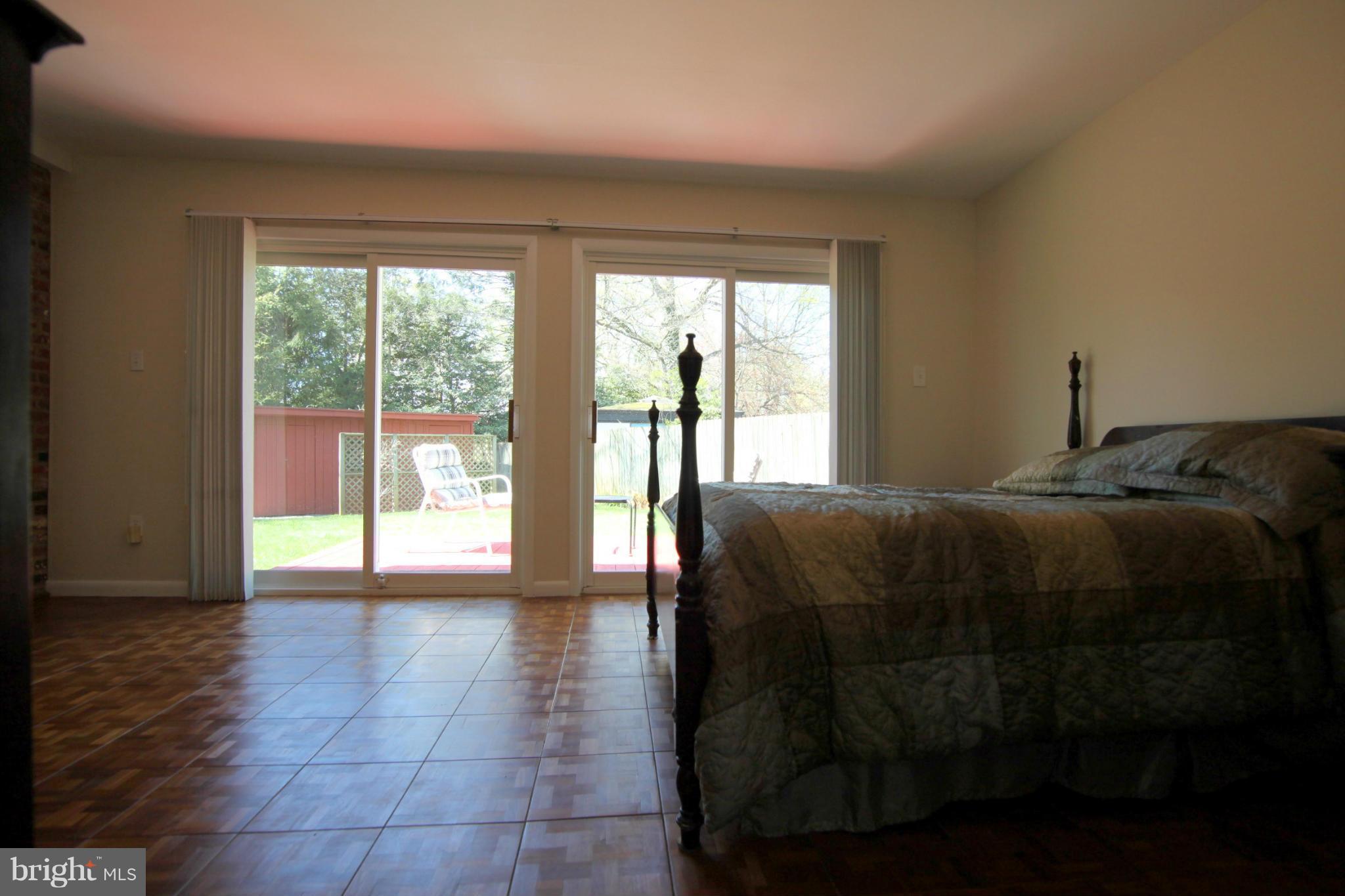 HAMMOND WOODS - Residential