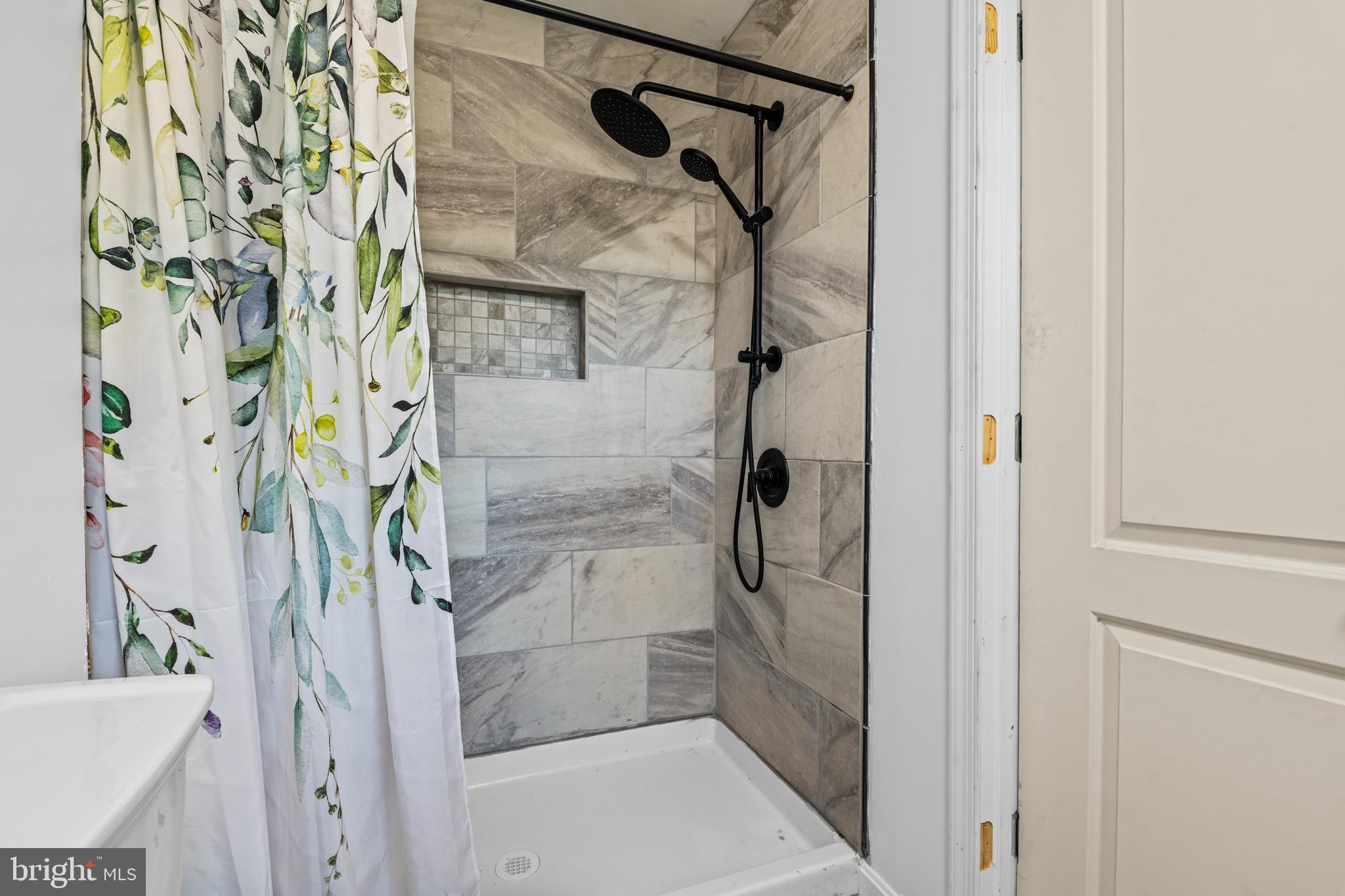 HAMILTON HEIGHTS - Residential