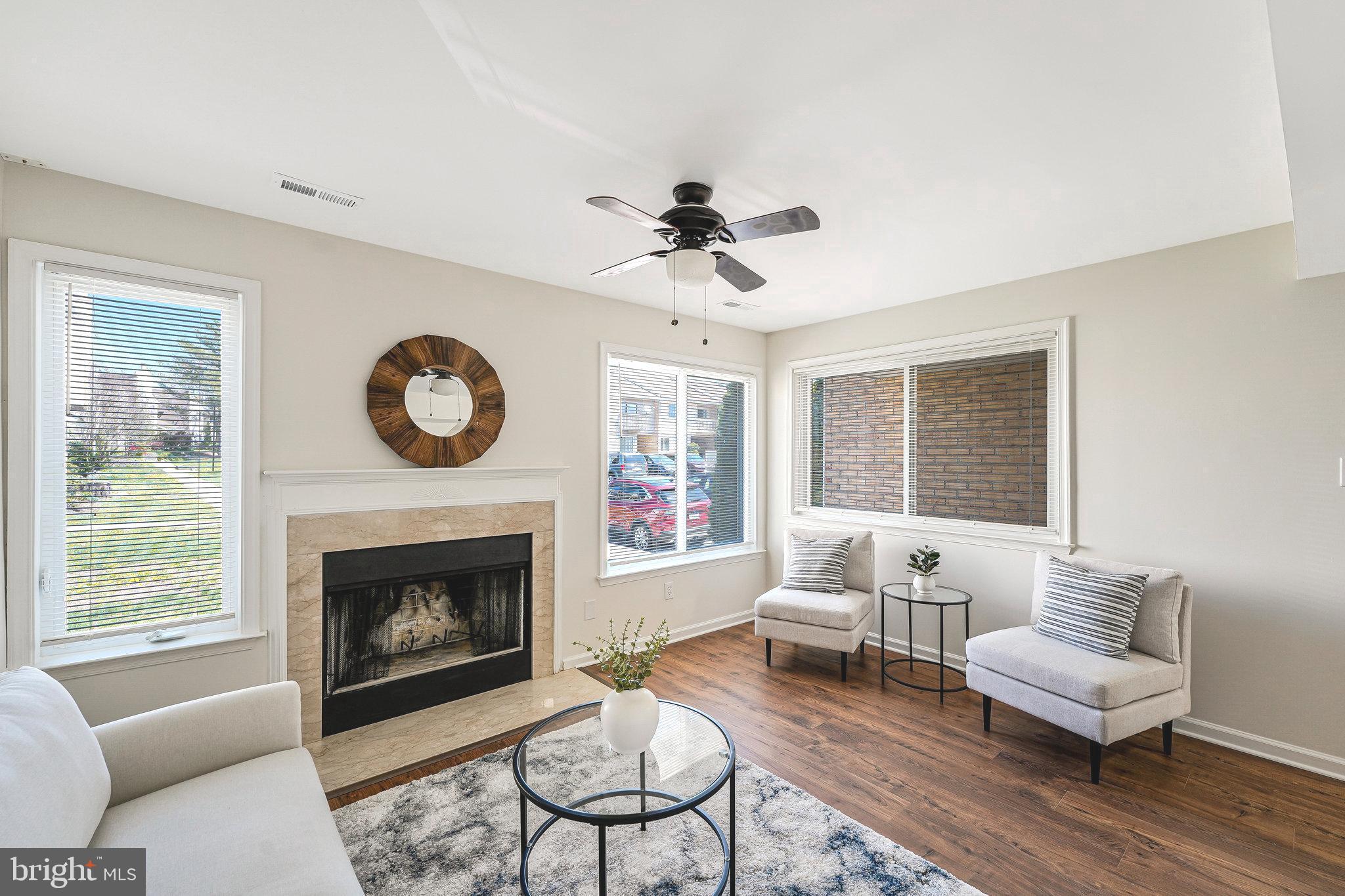 REFLECTION LAKE - Residential