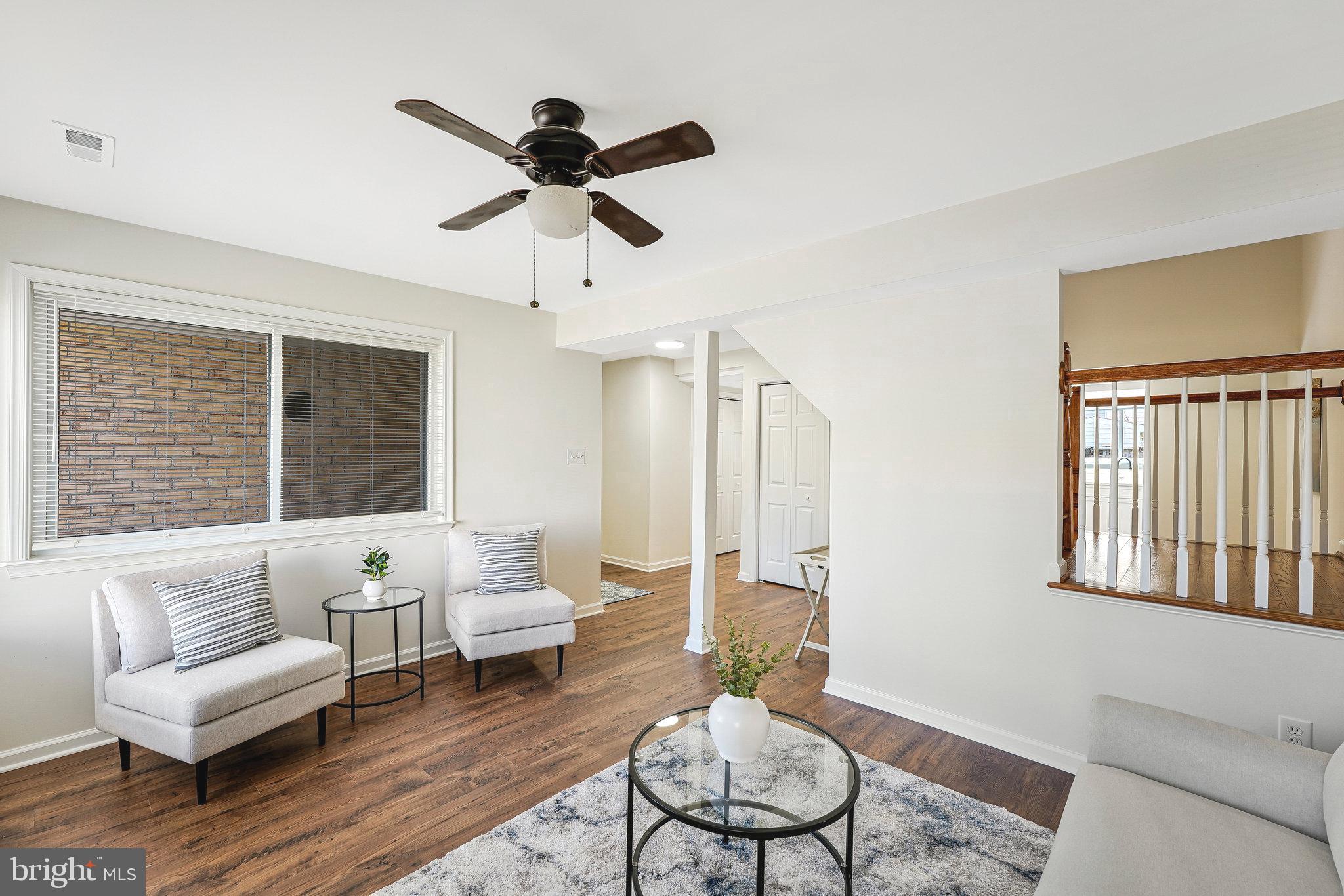 REFLECTION LAKE - Residential