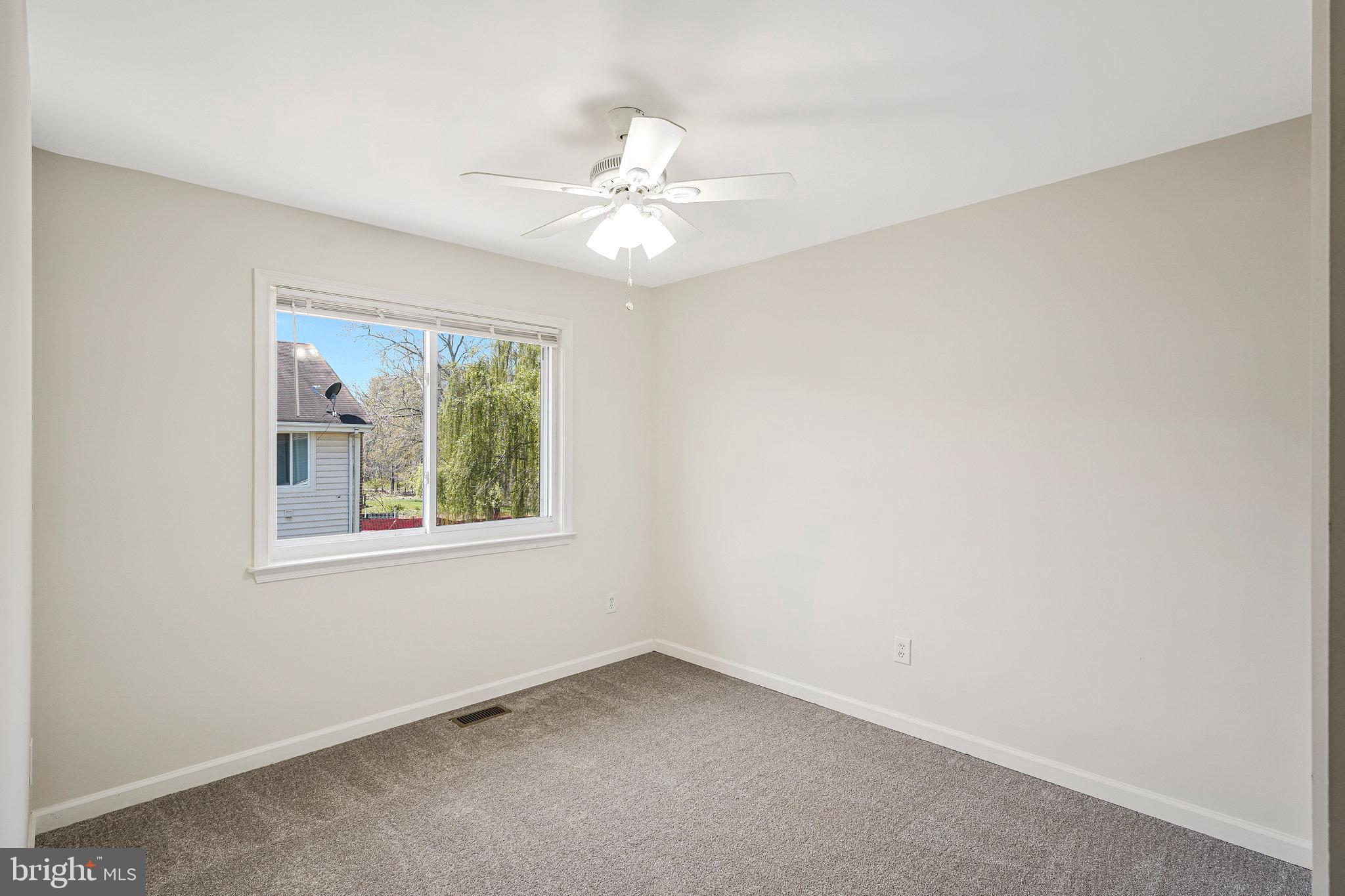 REFLECTION LAKE - Residential