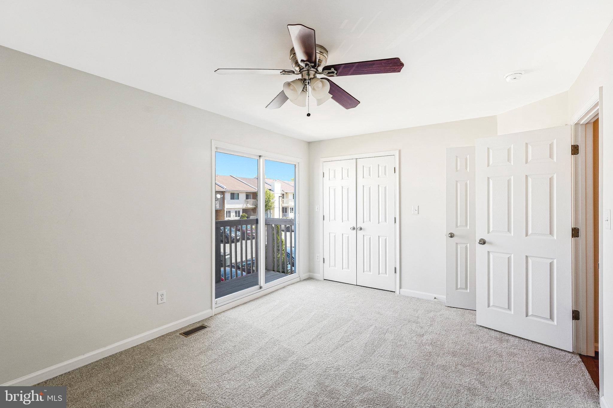 REFLECTION LAKE - Residential