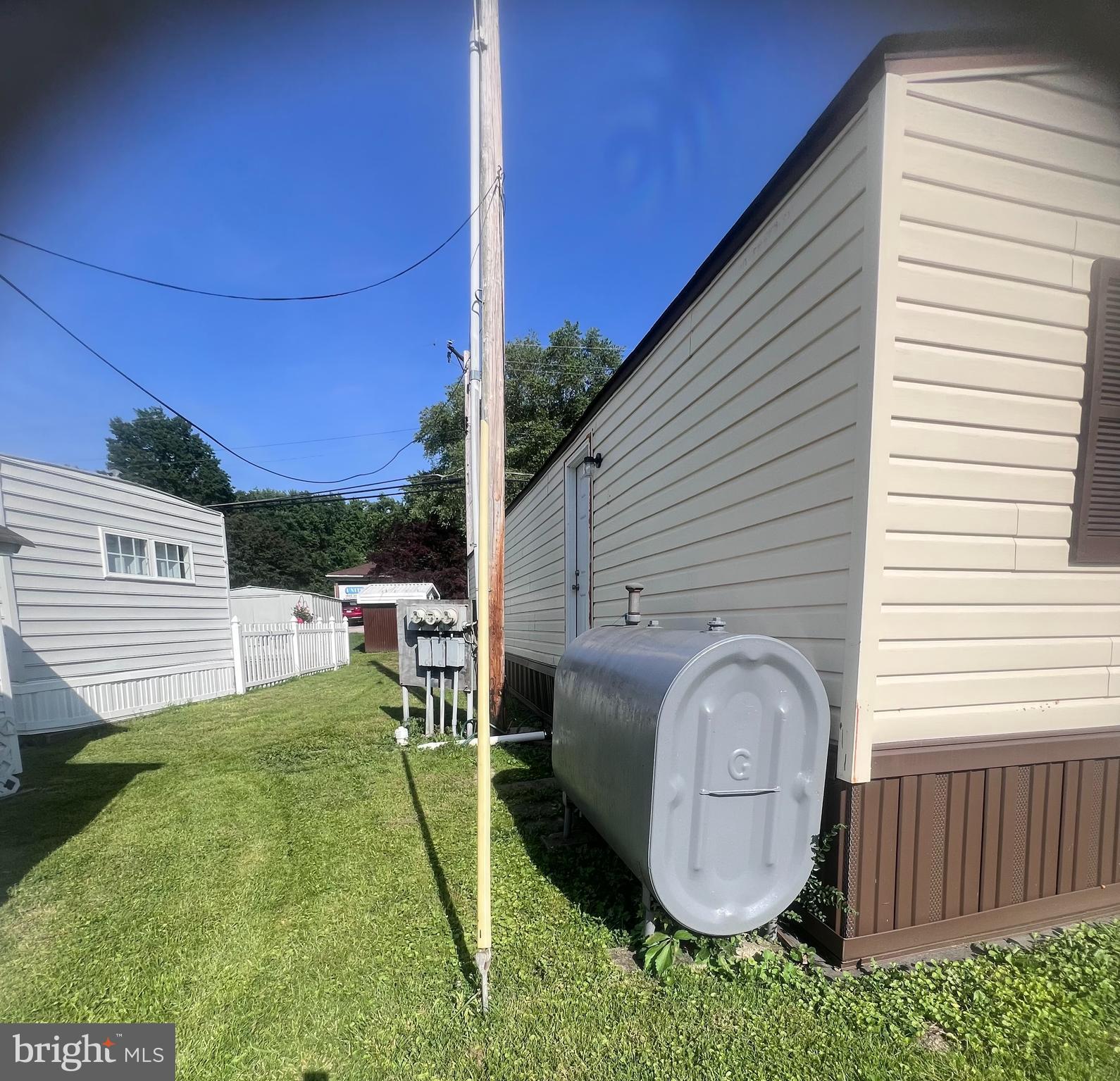 2400 LINCOLN AVENUE 2