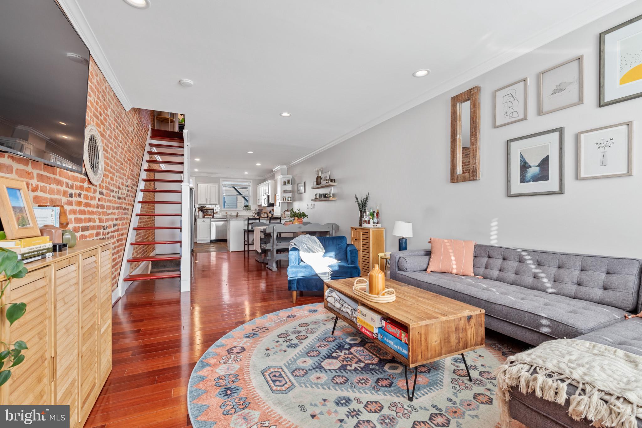 HIGHLANDTOWN - Residential