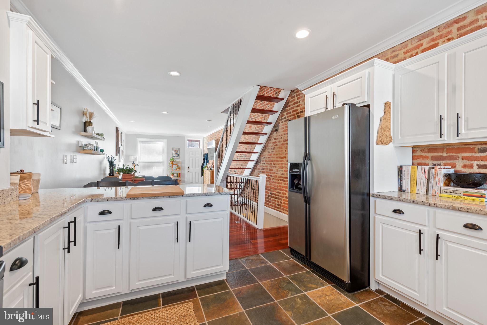 HIGHLANDTOWN - Residential