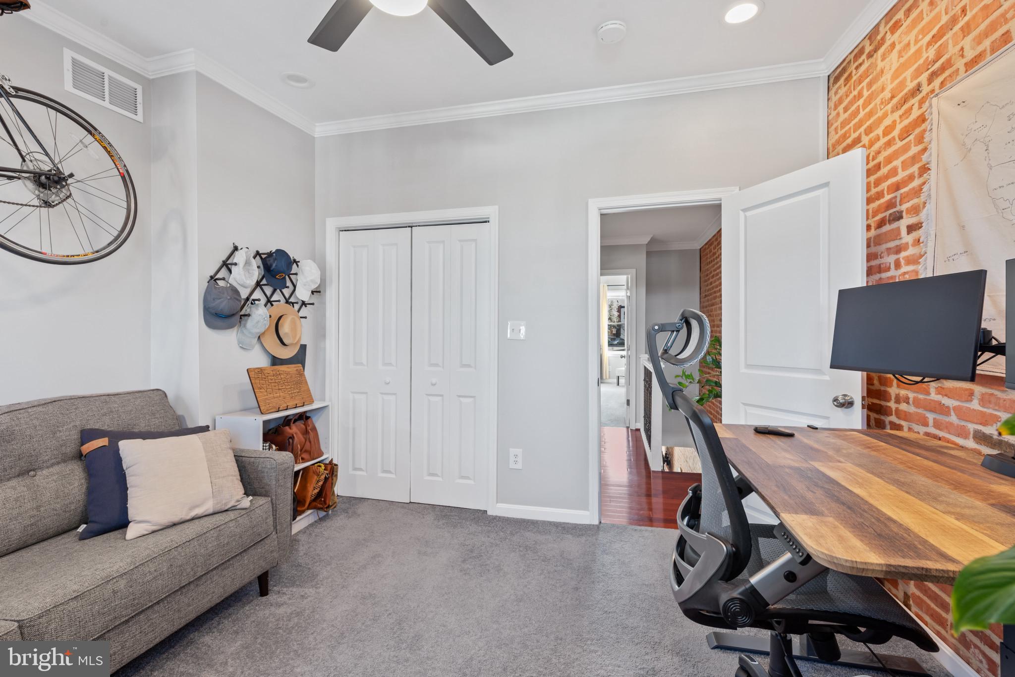 HIGHLANDTOWN - Residential