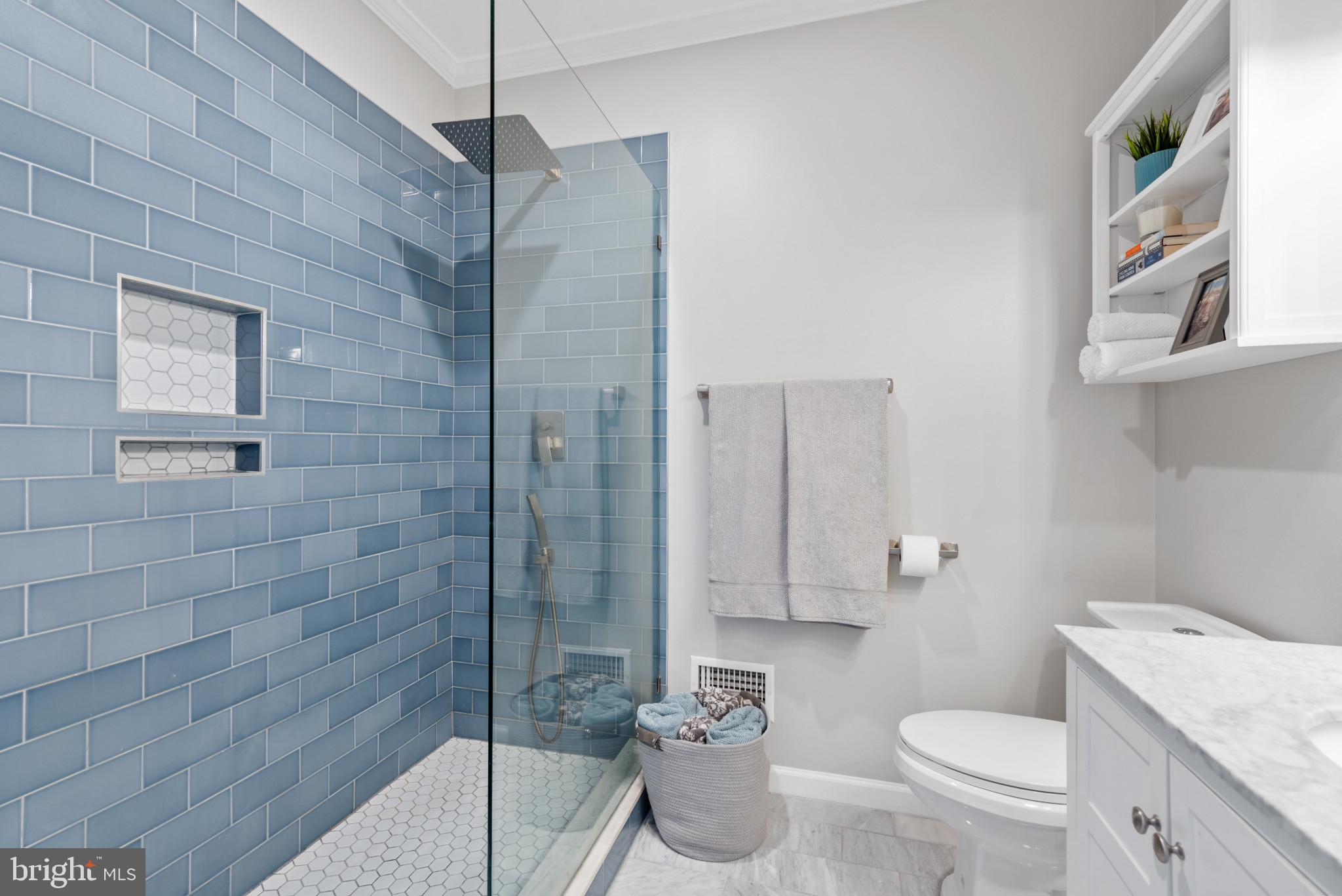 HIGHLANDTOWN - Residential