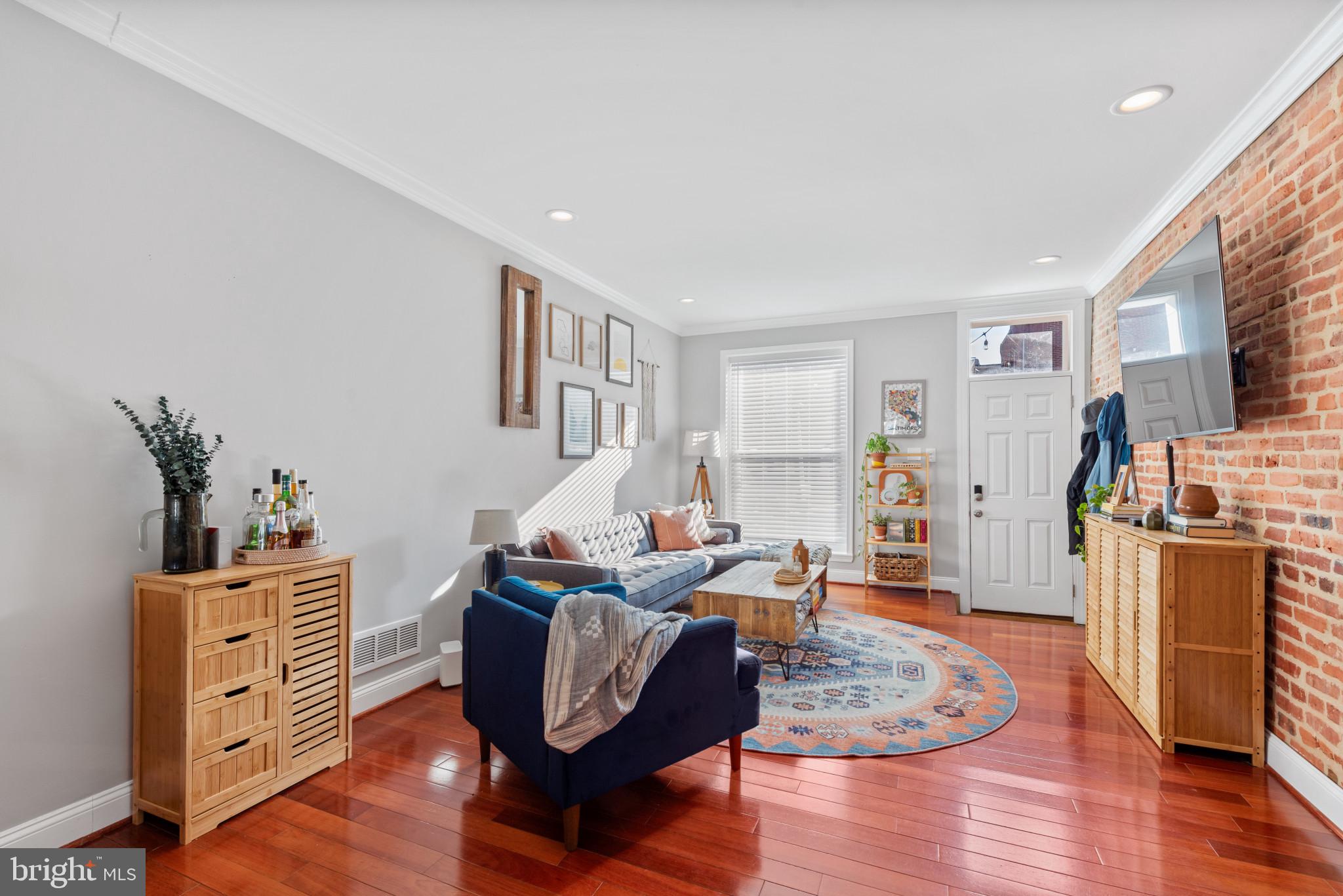 HIGHLANDTOWN - Residential