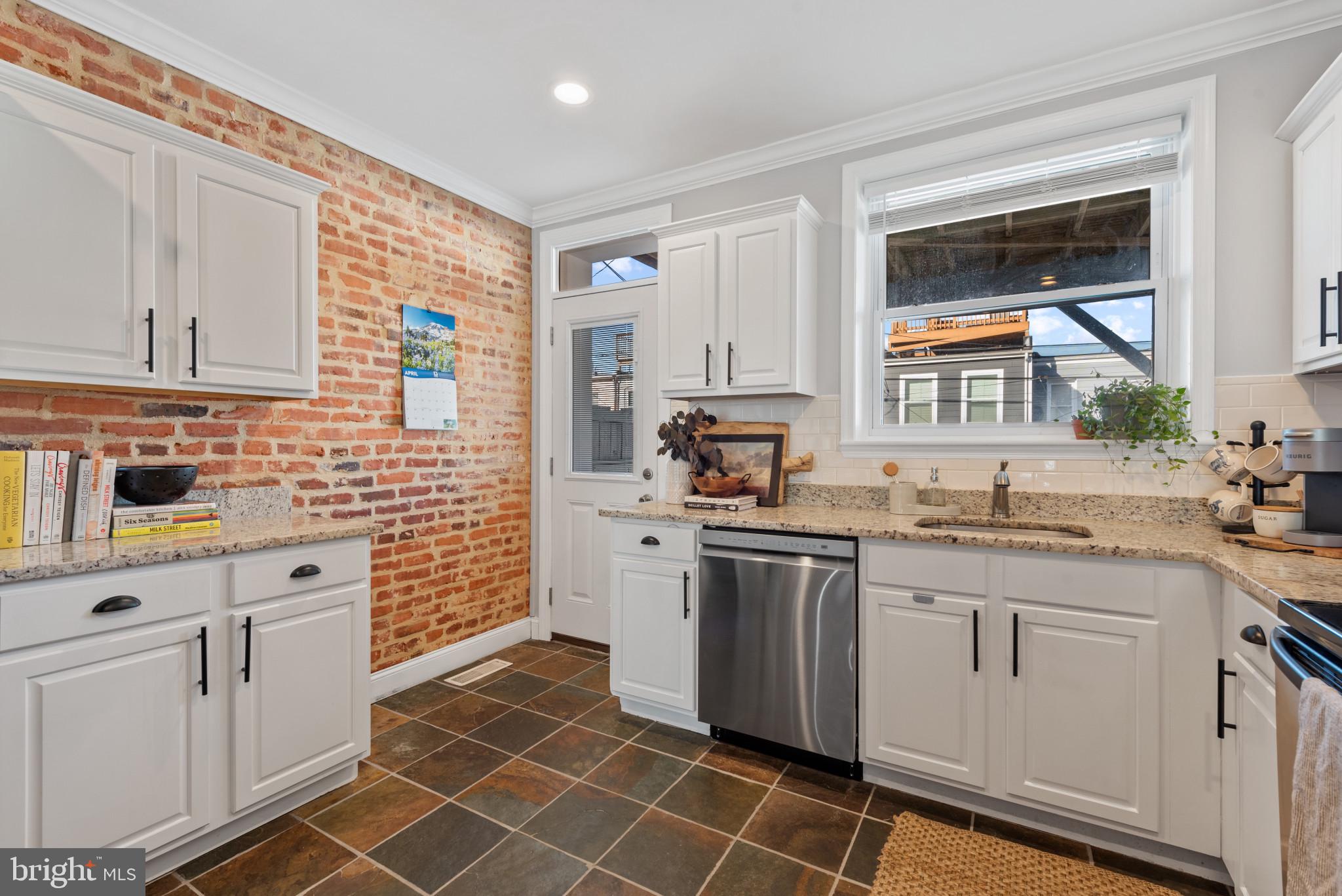 HIGHLANDTOWN - Residential