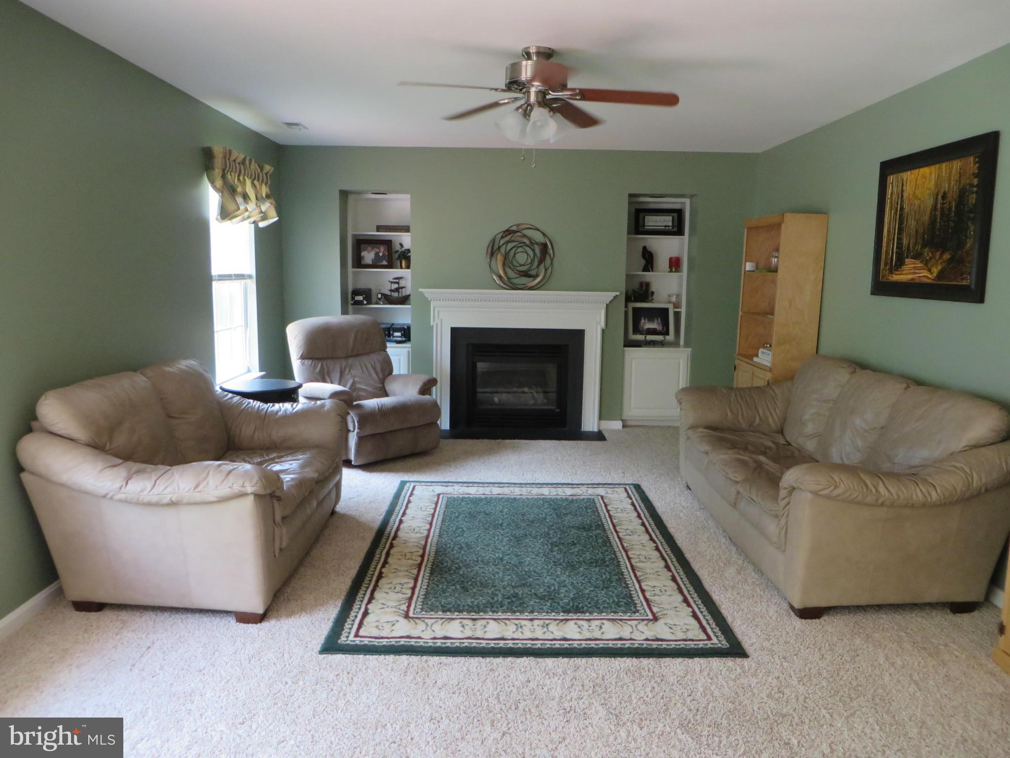 HUNTING QUARTERS - Residential